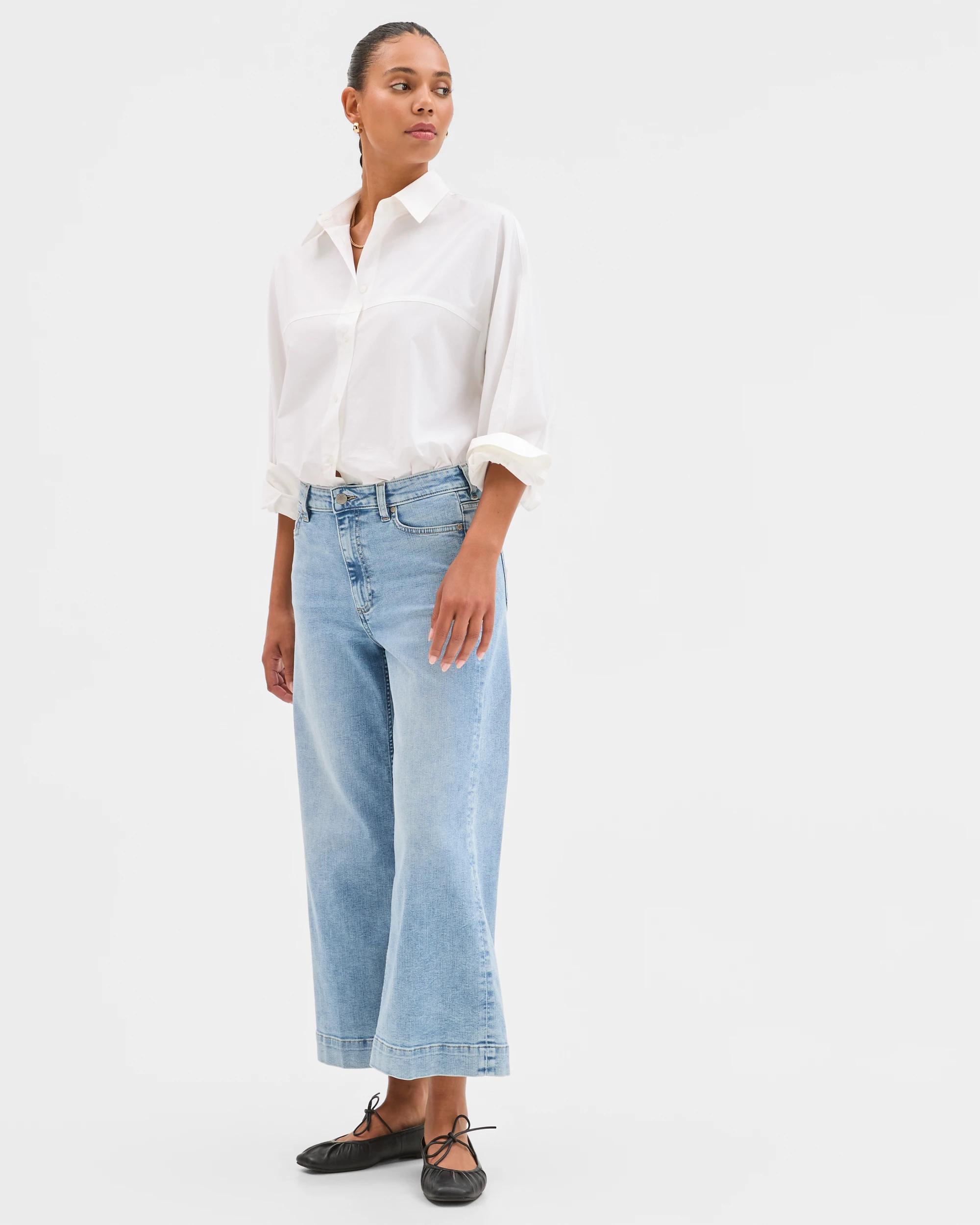 1 Target Woman Kelsey Crop Length Wide Leg Denim Jeans RIMINI WASH, 1 of 5