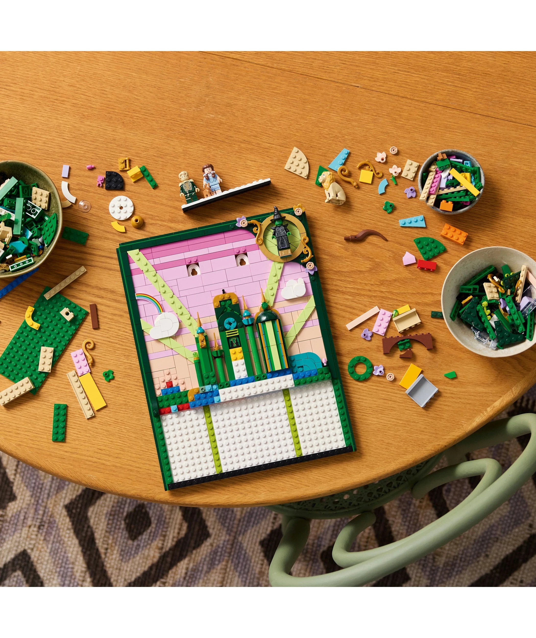 9 LEGO Wicked Emerald City Wall Art 75685, 9 of 11