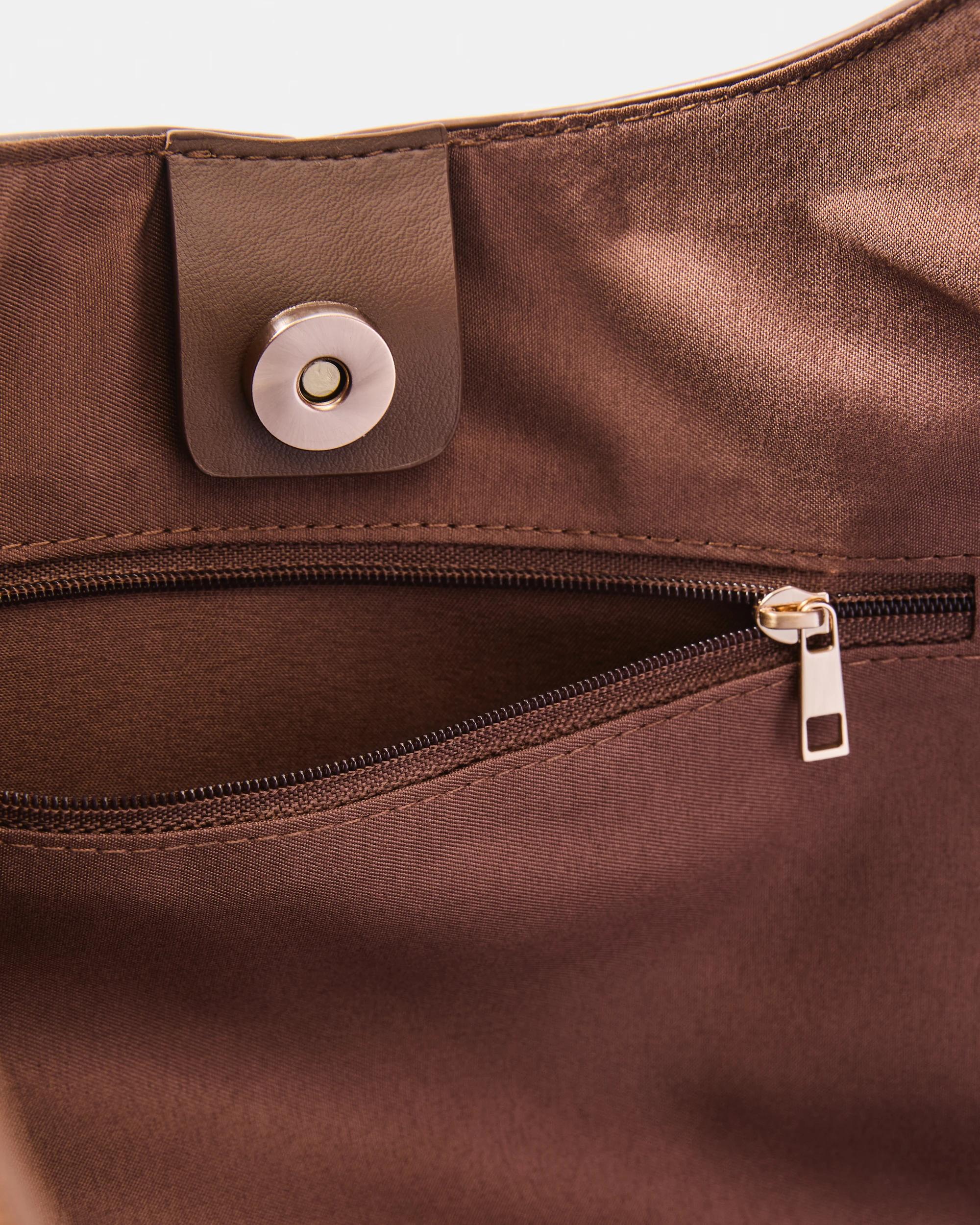 4 Leather Shoulder Tote Bag Brown, 4 of 5