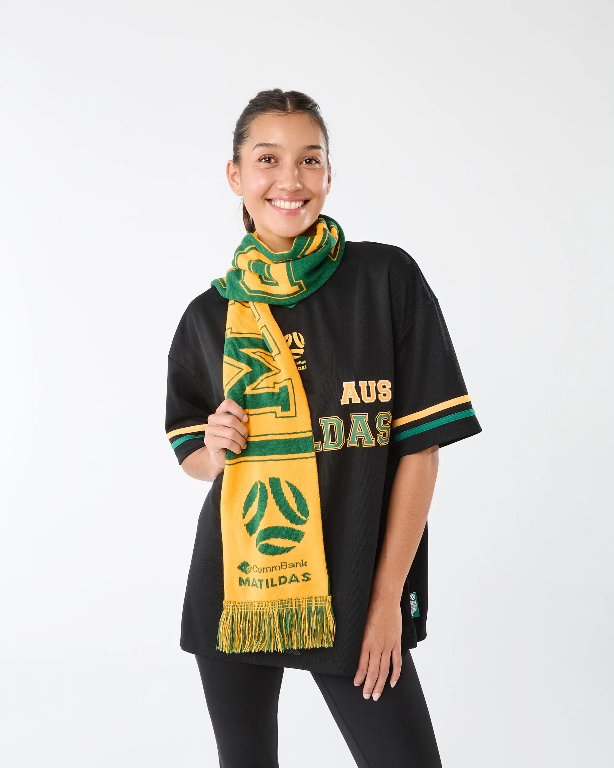 5 Matildas Fringe Scarf Green, 5 of 7