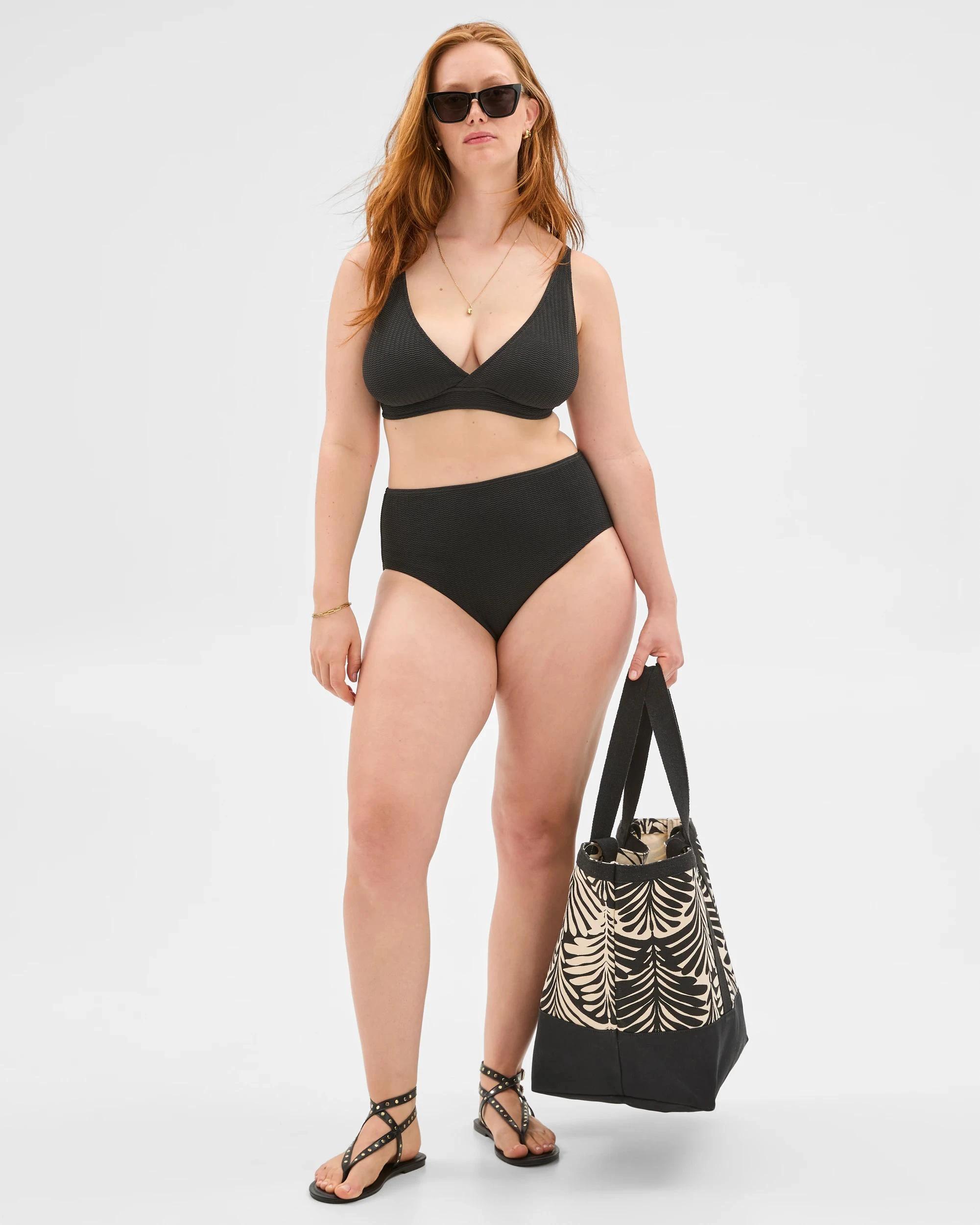 8 Target Resort Crinkle Plunge Swim Bikini Top BLACK, 8 of 10