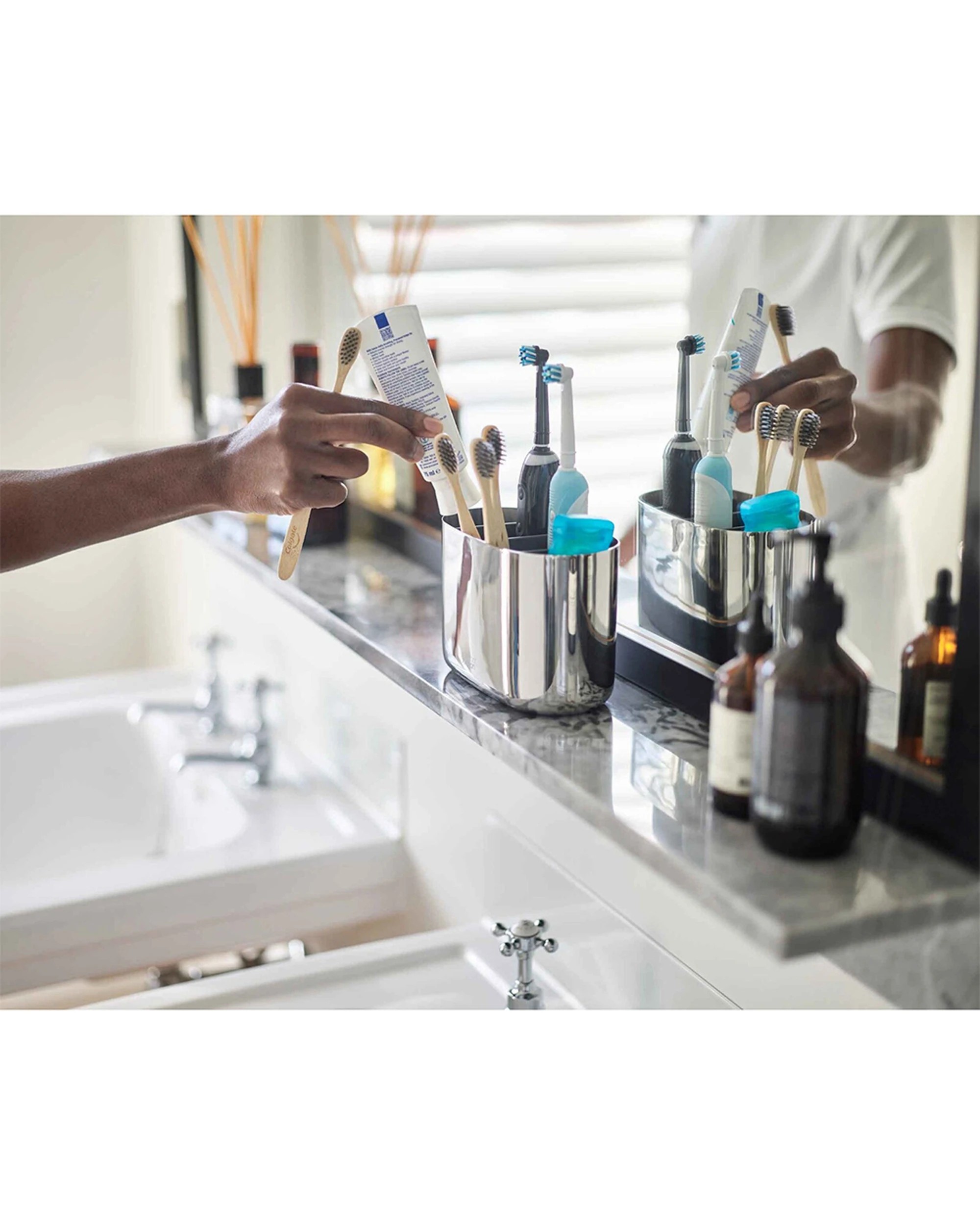 2 Joseph Joseph EasyStore 17.5cm Luxe Toothbrush Caddy Large Polished Stainless Steel - Silver, 2 of 4