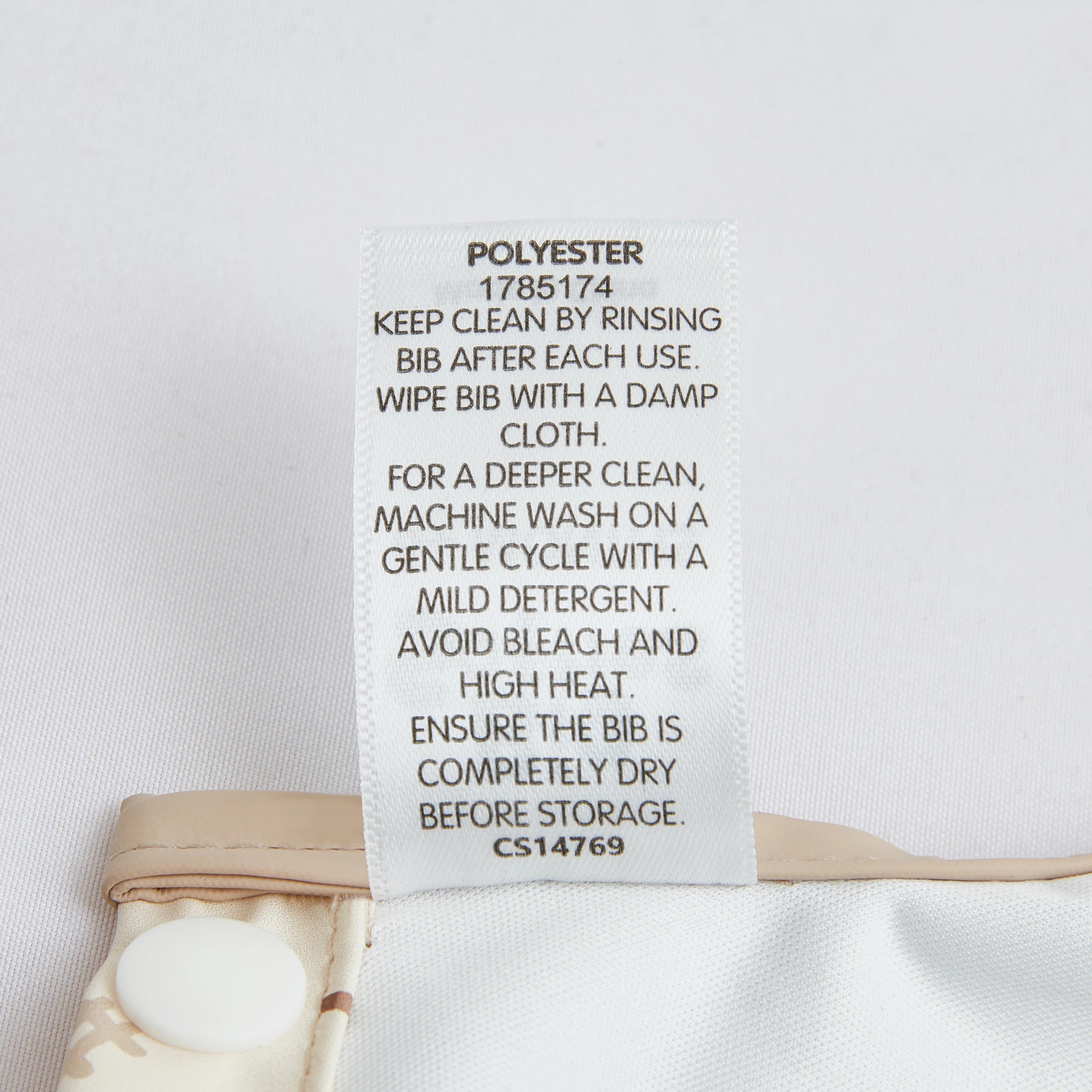 5 Big Softies Long sleeve wipe free bib, 5 of 5