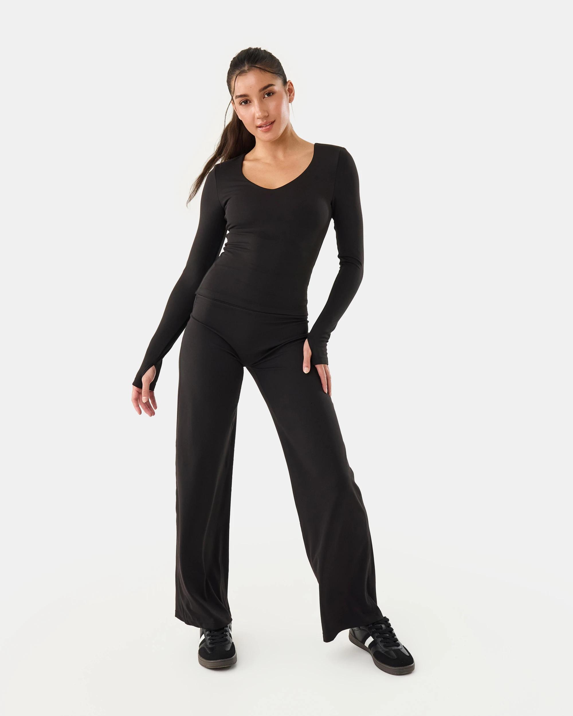 2 Active Womens Long Sleeve Cloudform Top Black, 2 of 7