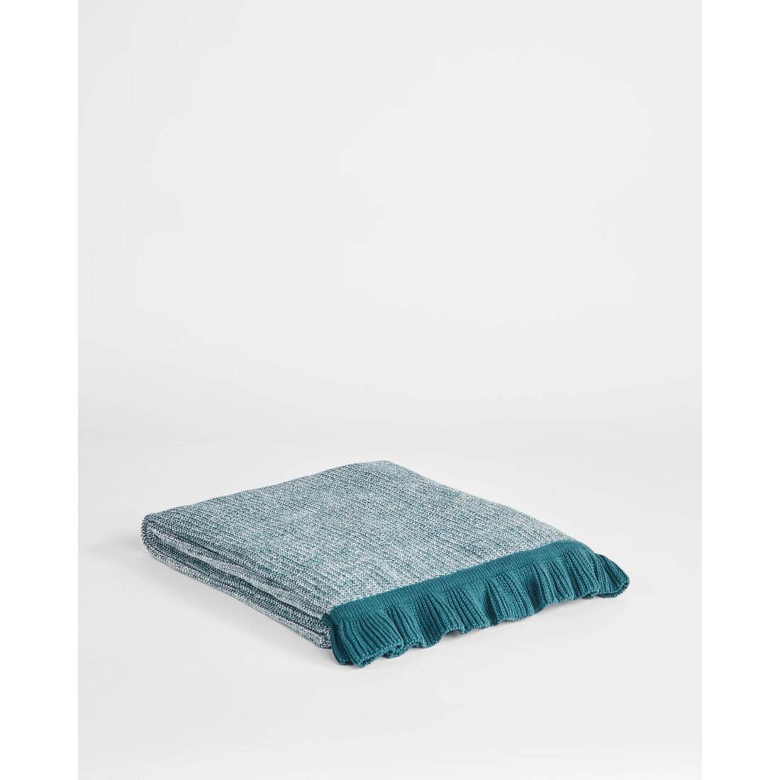 1 Target Kaya Knit Ruffle Throw
 - Queen Bed
 - Green, 1 of 4
