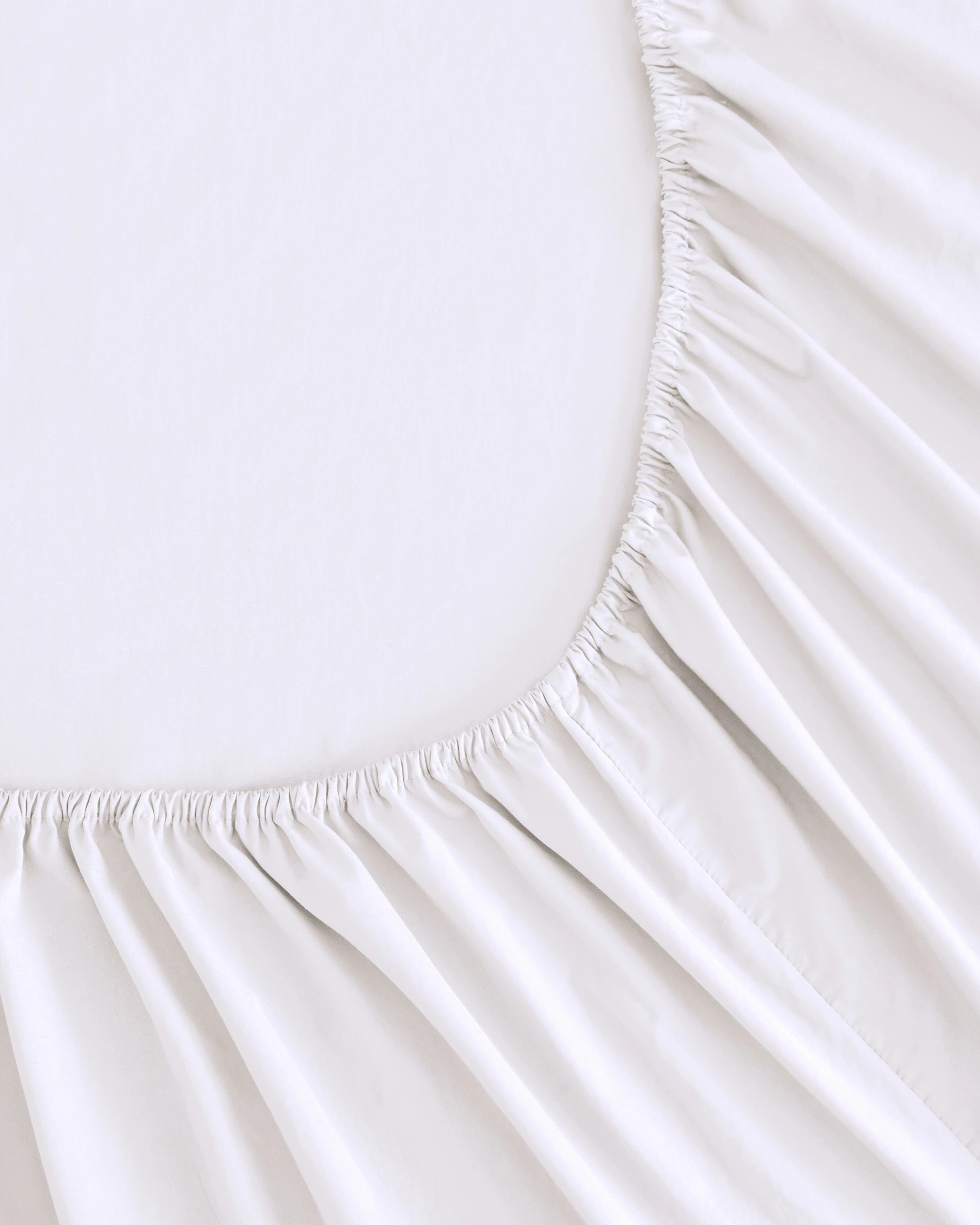 5 Dreamaker 250TC Cotton & Recycled Polyester Blend Sheet Set - King Bed - White, 5 of 7