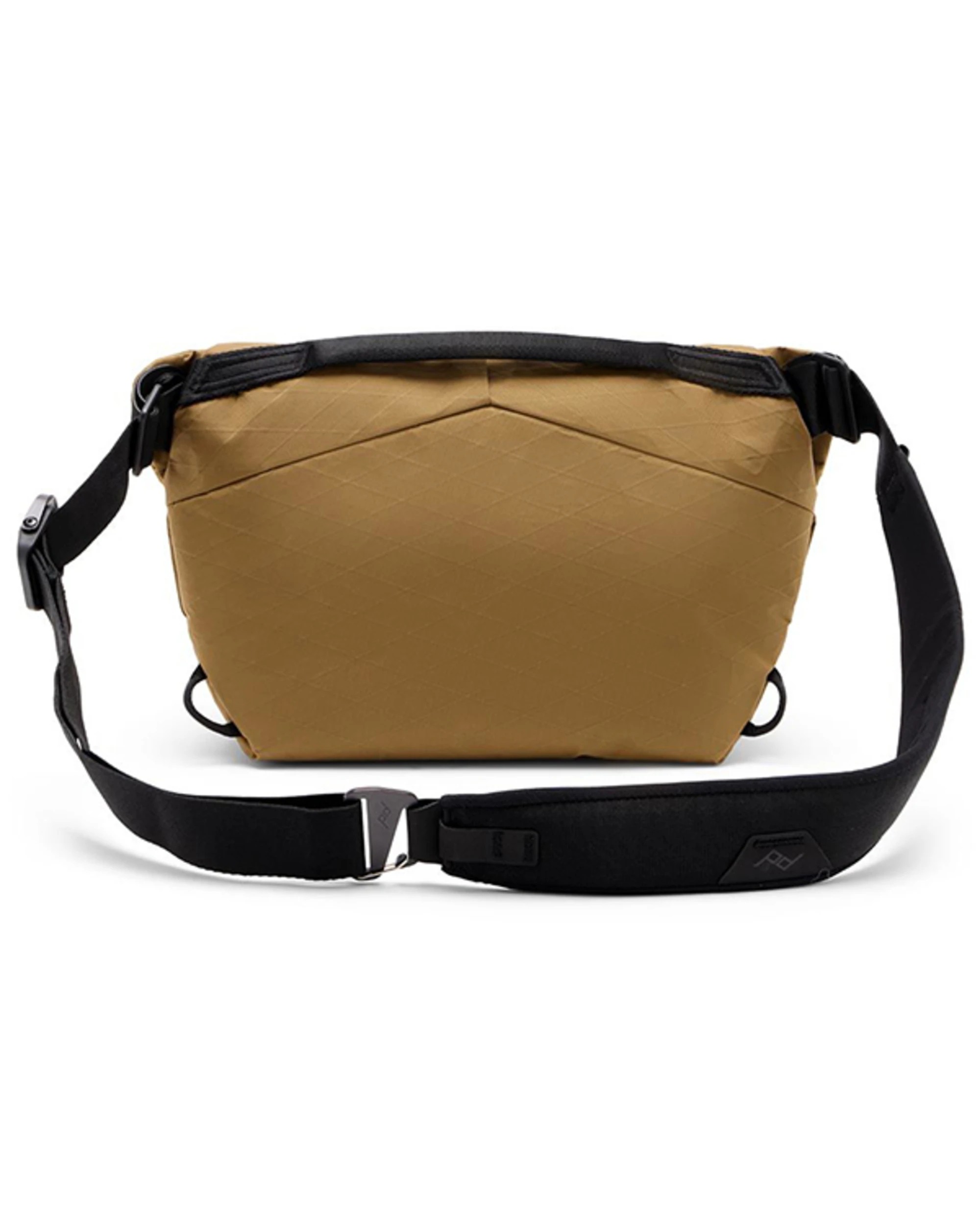 3 Peak Design Everyday Sling 3L v2 - Coyote, 3 of 4