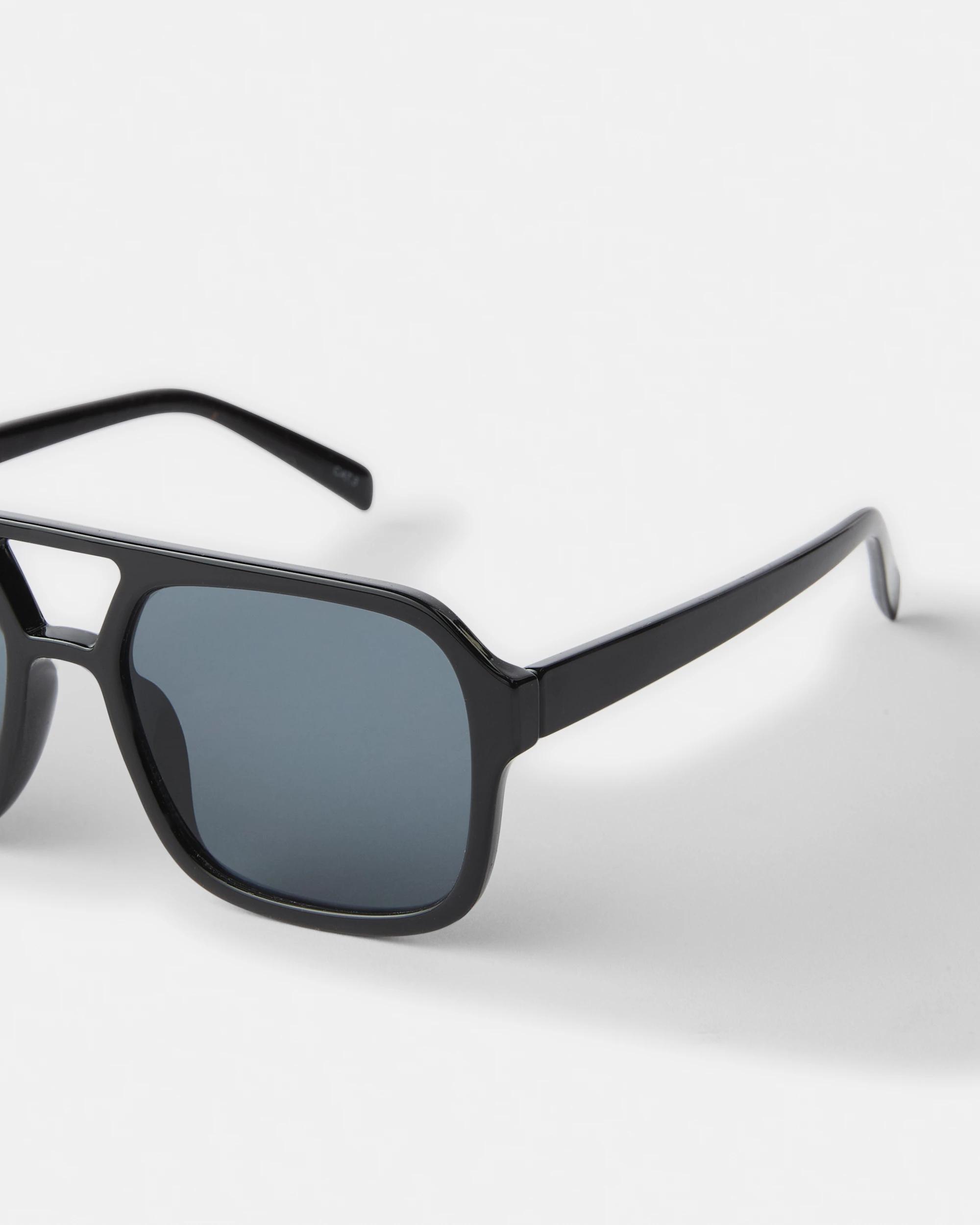 2 Classic Aviator Sunglasses Black, 2 of 5