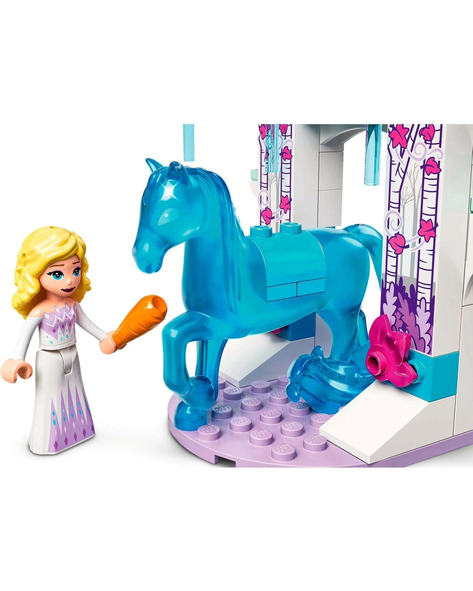 3 LEGO Disney Series 43209 Elsa and the Nokk's Ice Stable, 3 of 5