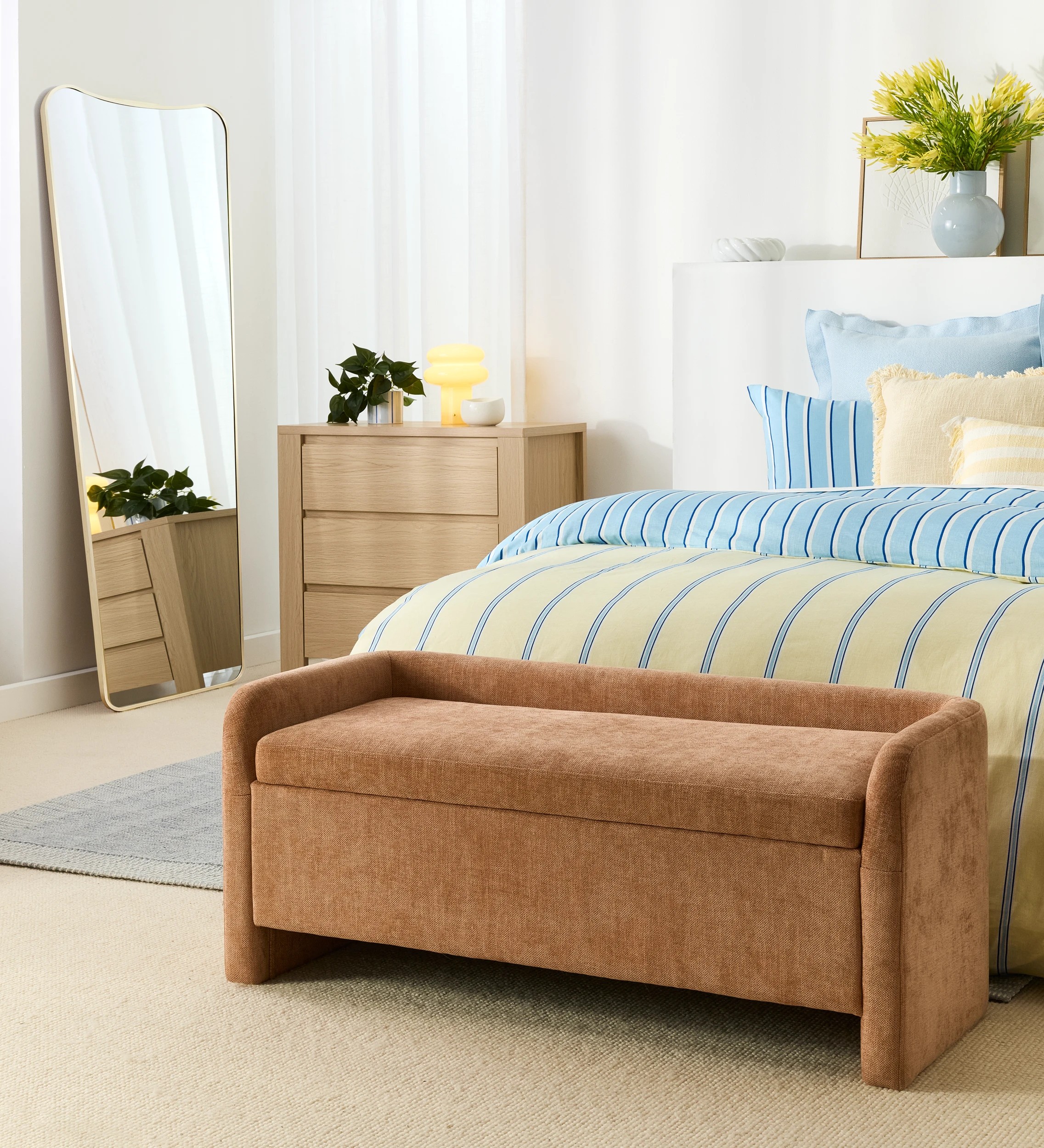 10 Lulu Storage Bench - Pink, 10 of 10
