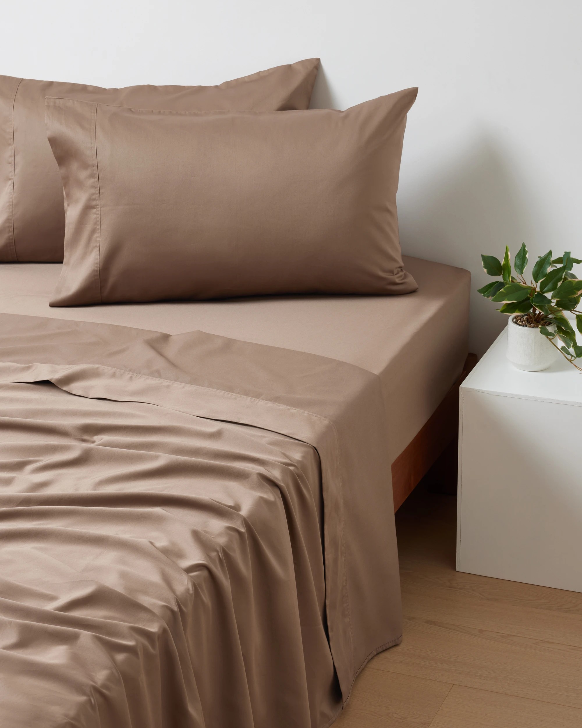 1 500 Thread Count Cotton Sheet Set - Mocha, King Bed, 1 of 7