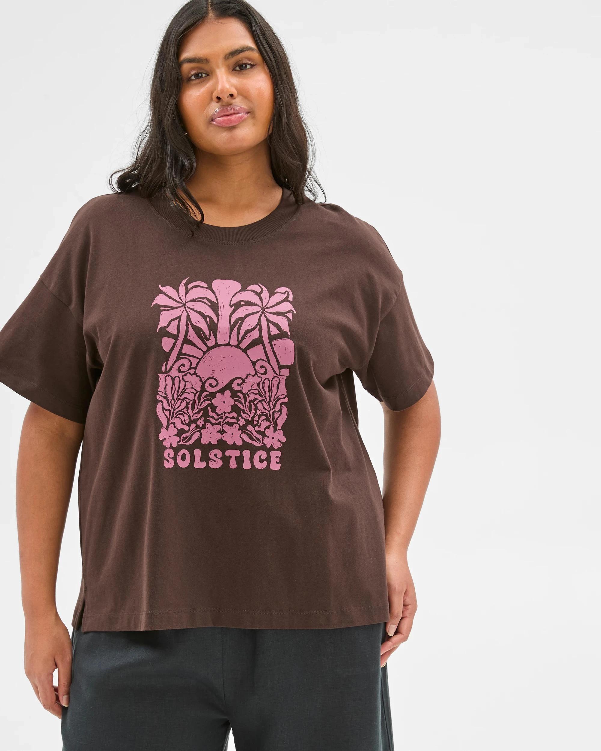 2 Target Plus Size Australian Cotton Graphic Split Hem T-Shirt BRUNETTE/DAMSON, 2 of 7