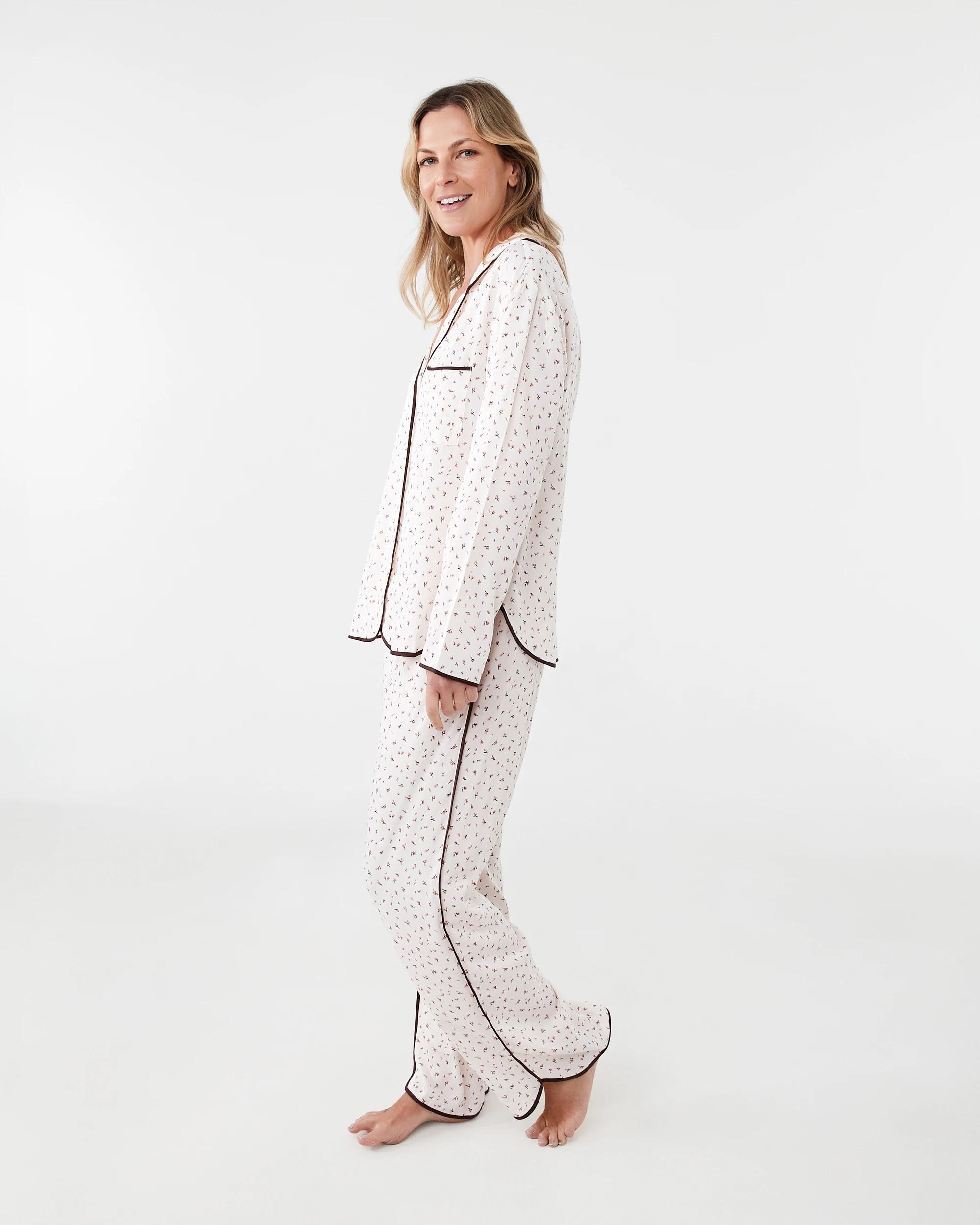 2 Matte Satin Long Sleeve Top and Pants Pyjama Set Ditsy Frl, 2 of 8