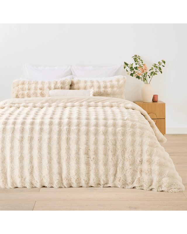 Faux Fur Quilt Cover Set - Queen Bed, B
