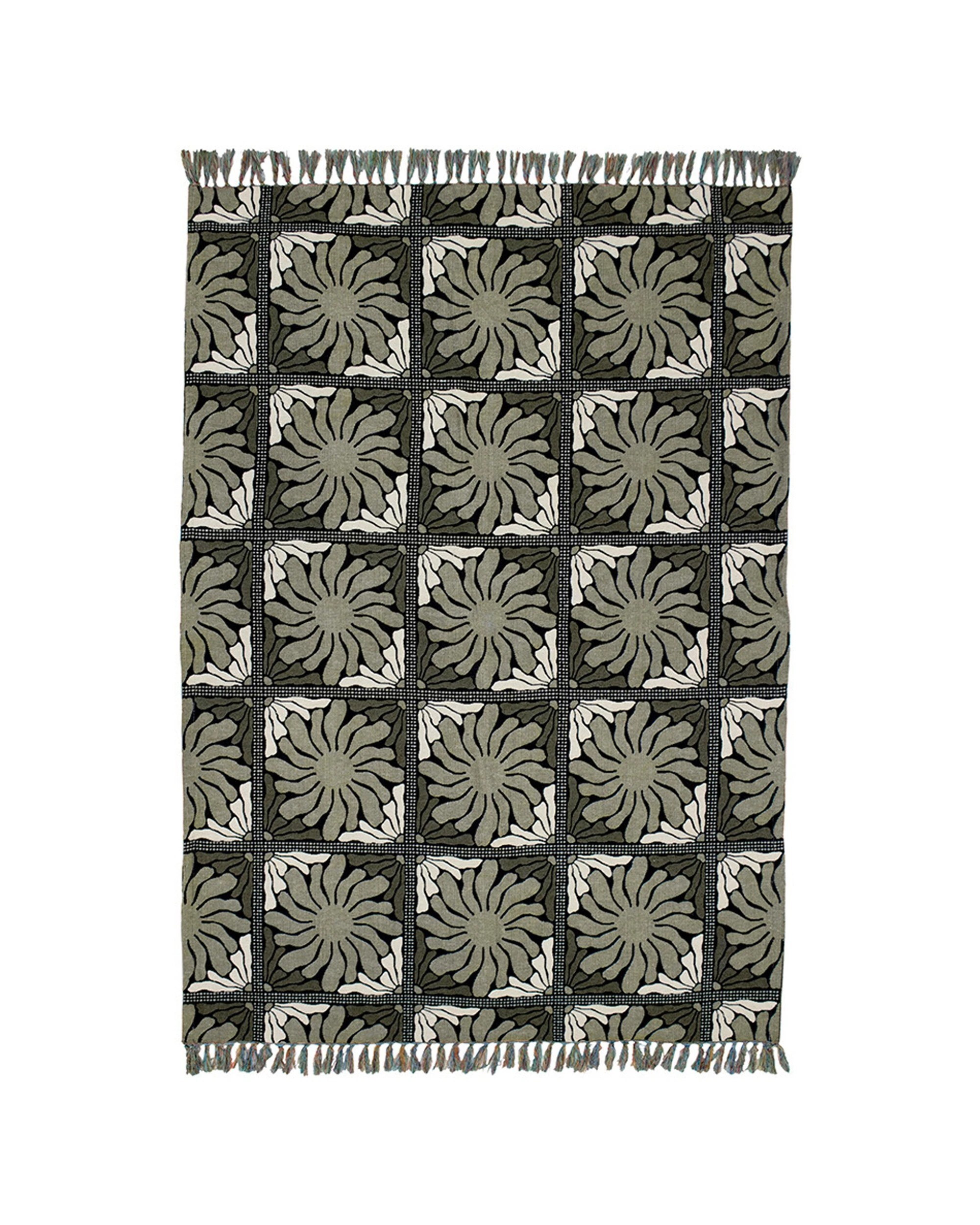 1 Bambury Zinnia Poly/Cotton Throw Blanket Moss 130x180cm - Green, 1 of 5