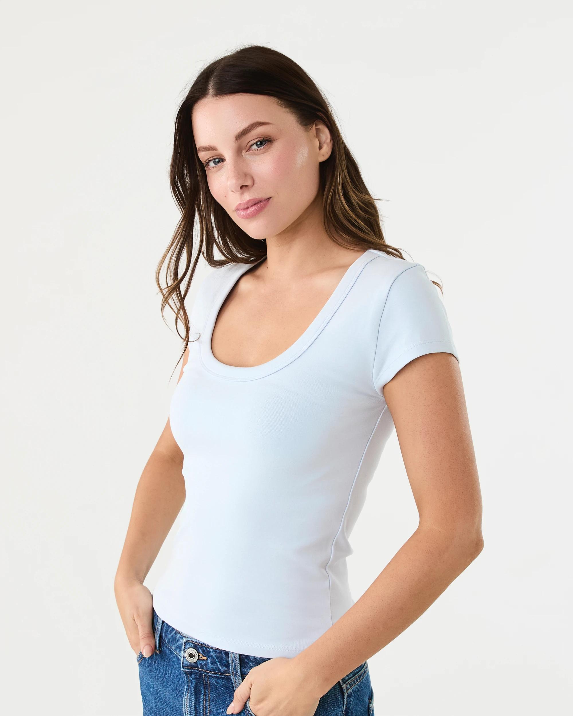 2 Short Sleeve Elevated Scoop Neck T-shirt Powd Blue, 2 of 5