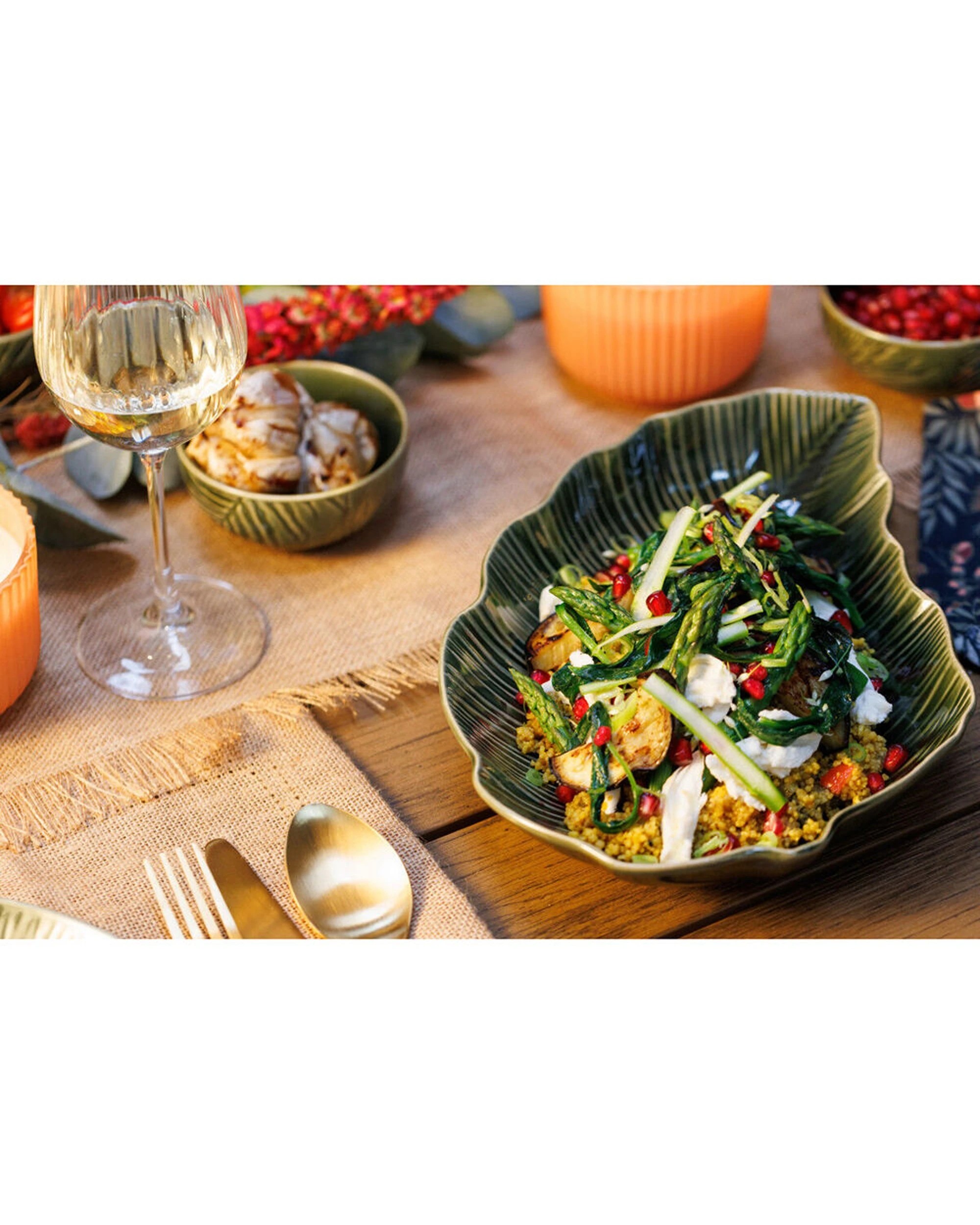 3 Mikasa Jardin Stoneware Leaf Serving Bowl 31.5cm - Green, 3 of 6
