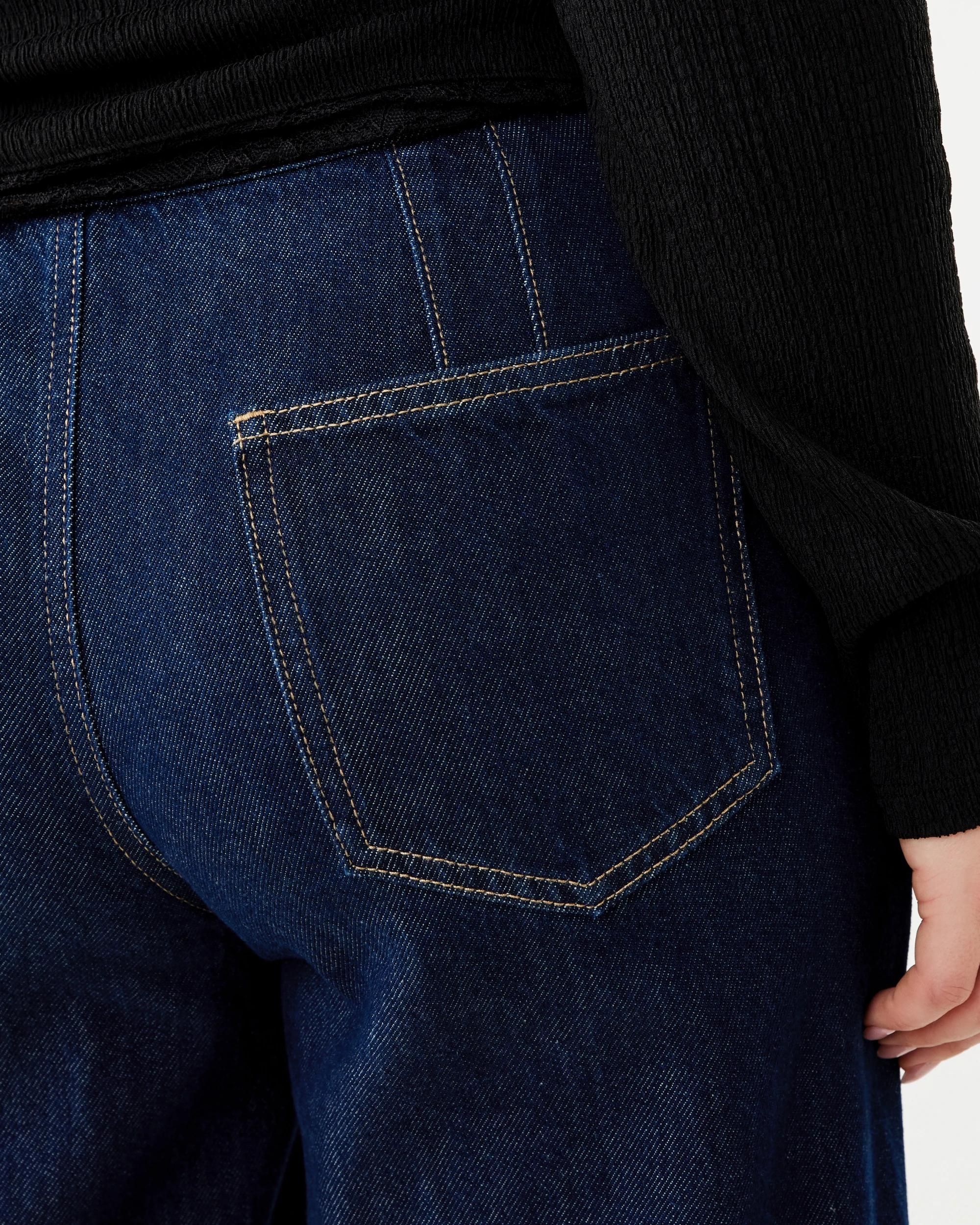 7 Detail Pocket Jeans Mid Wash, 7 of 7
