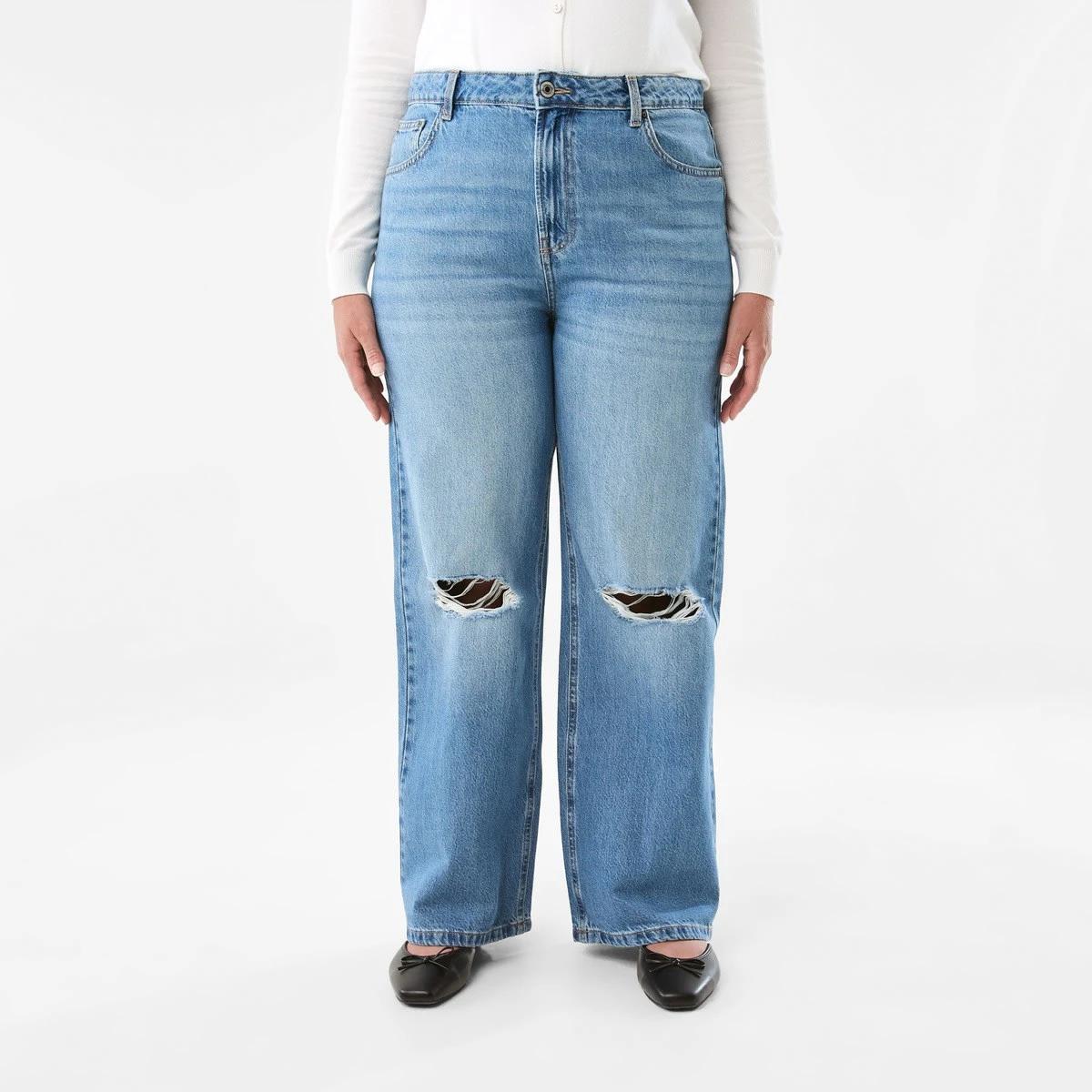 2 Distressed Straight Jeans Mid Wash, 2 of 9