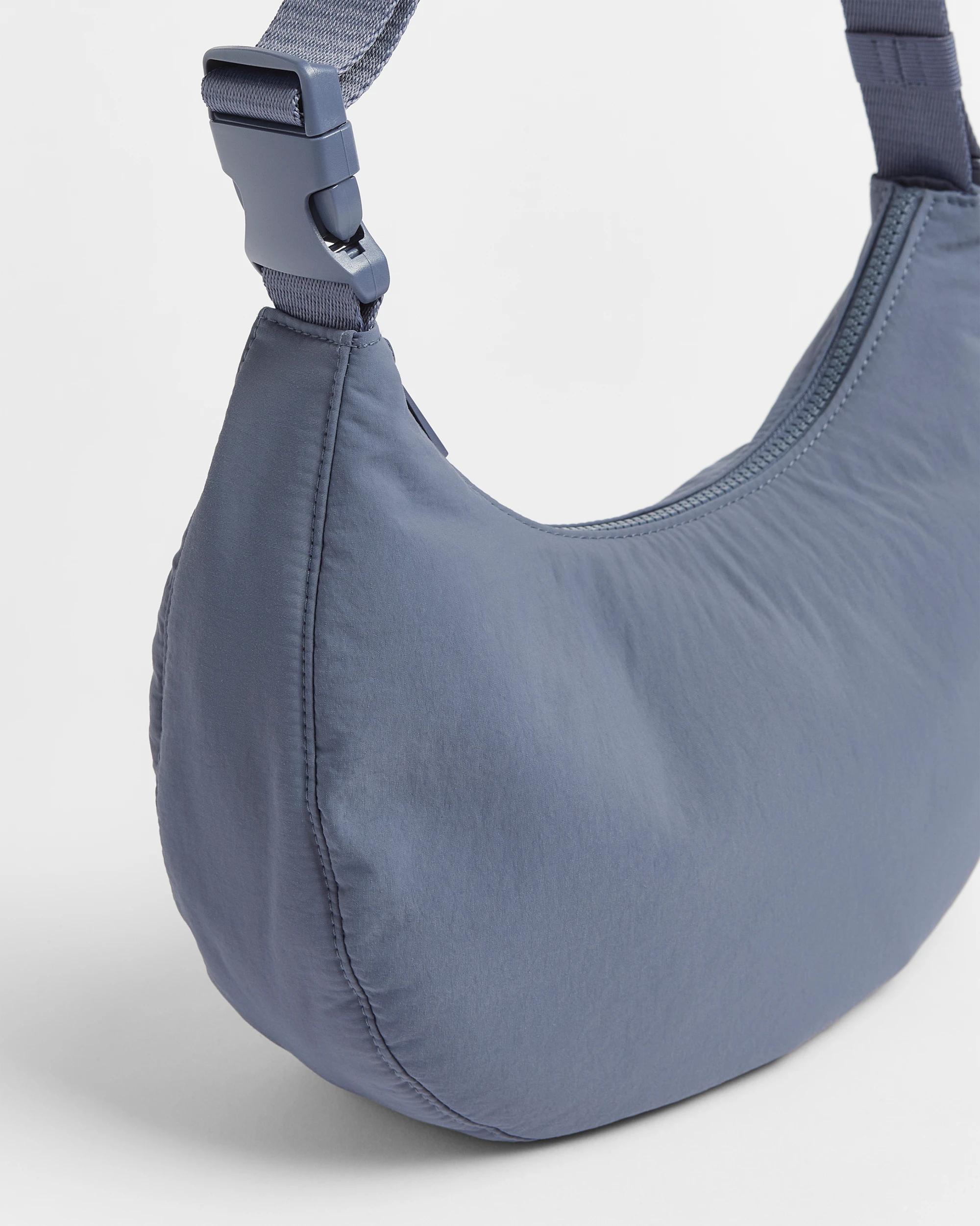 2 Target Active Medium Crescent Bag FOLKSTONE, 2 of 2