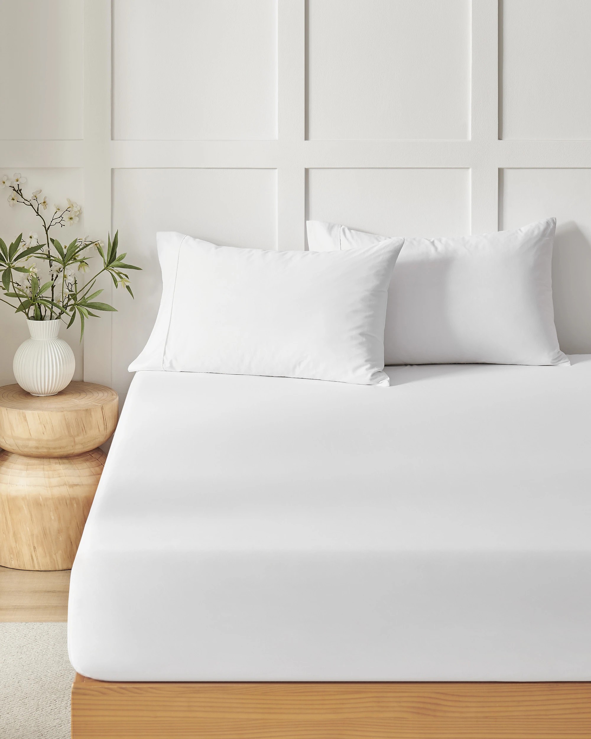 2 Dreamaker 400TC Premium Cotton Sateen Fitted Sheet Set - Super King Bed - White, 2 of 7