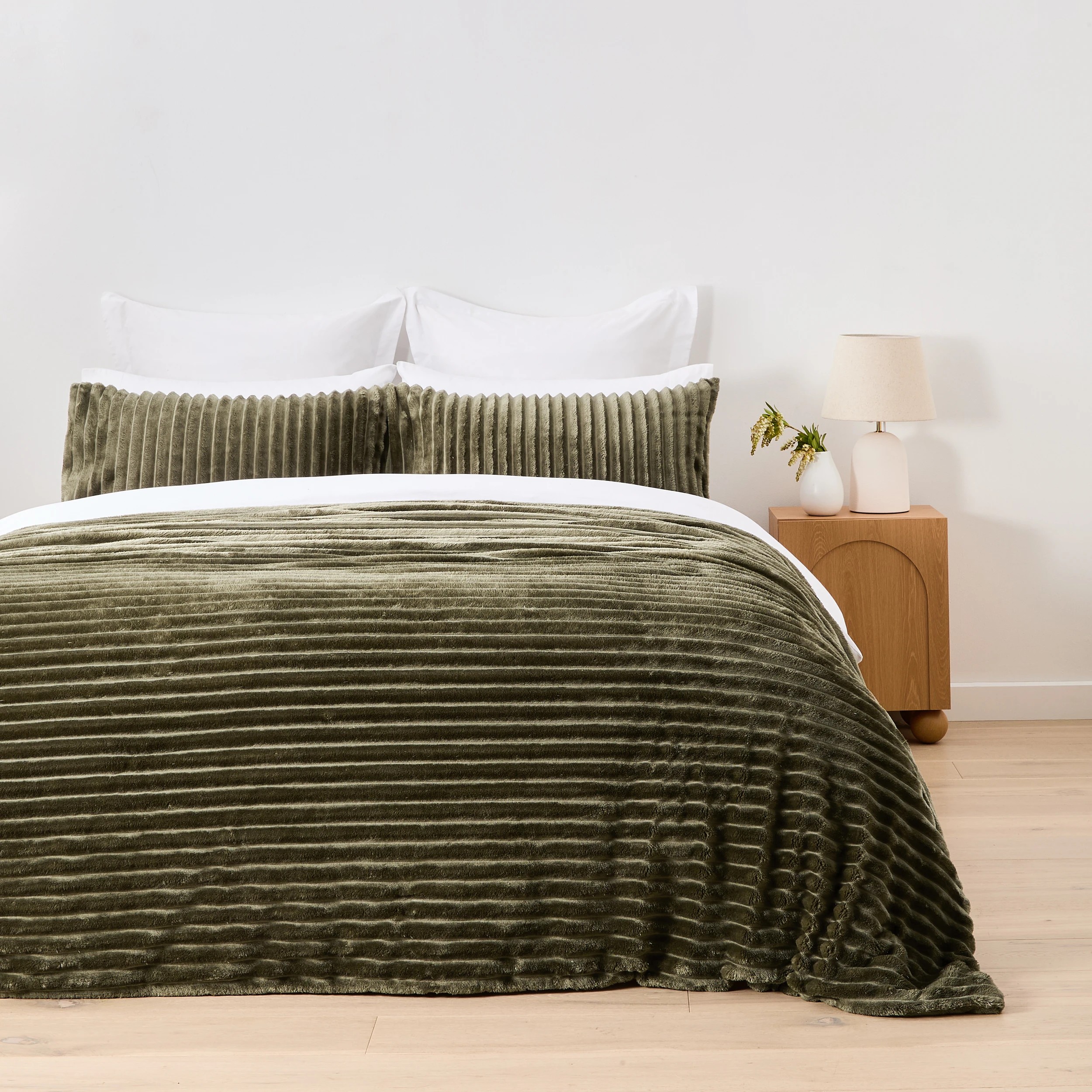 1 Ribbed Faux Fur Comforter Set - Queen Bed, Green, 1 of 7