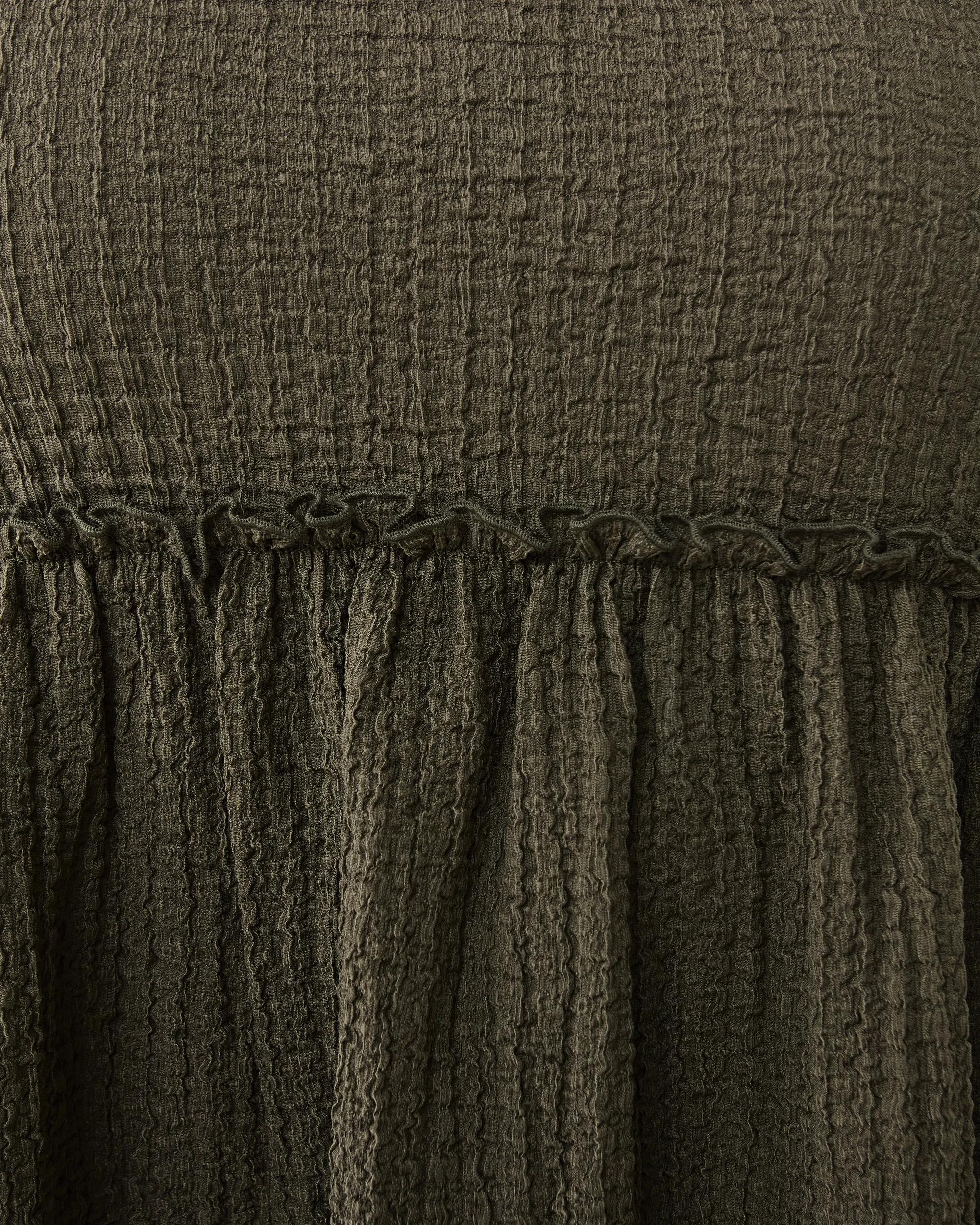 6 Curve Short Sleeve Textured Peplum Top Deep Olive, 6 of 7