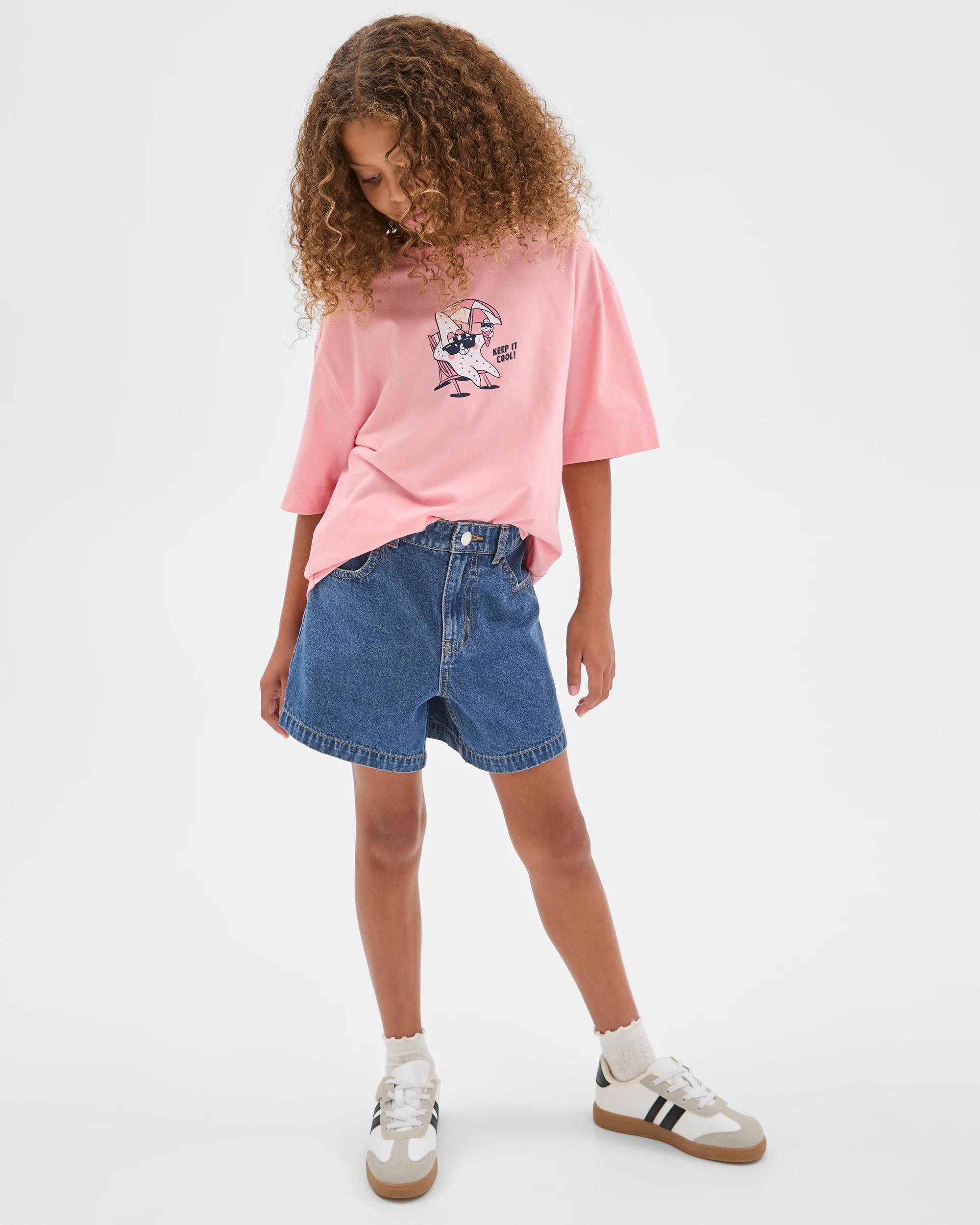 1 Target Denim Denim Shorts MID WASH, 1 of 6