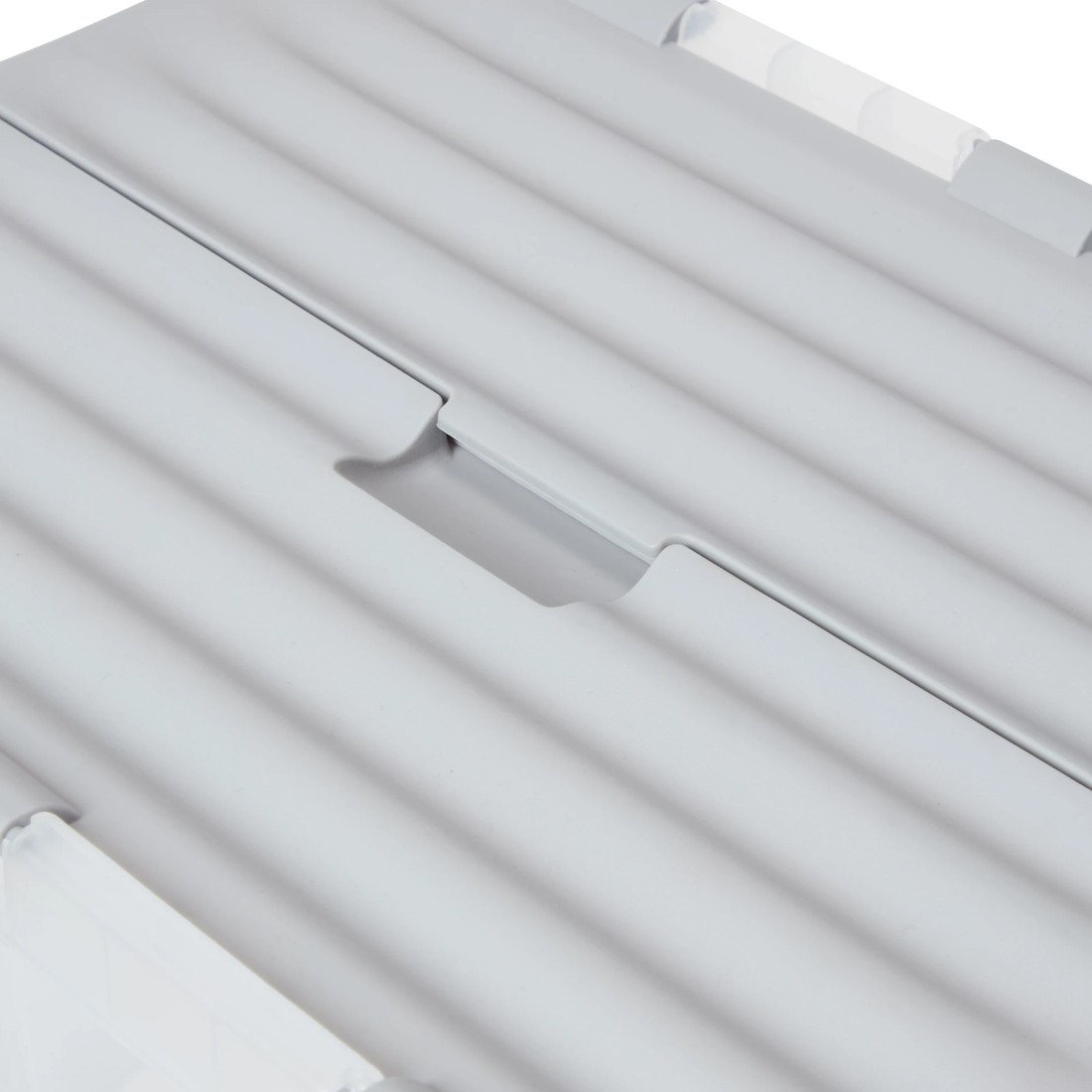 9 24L Tub with Hinged Lid, 9 of 9