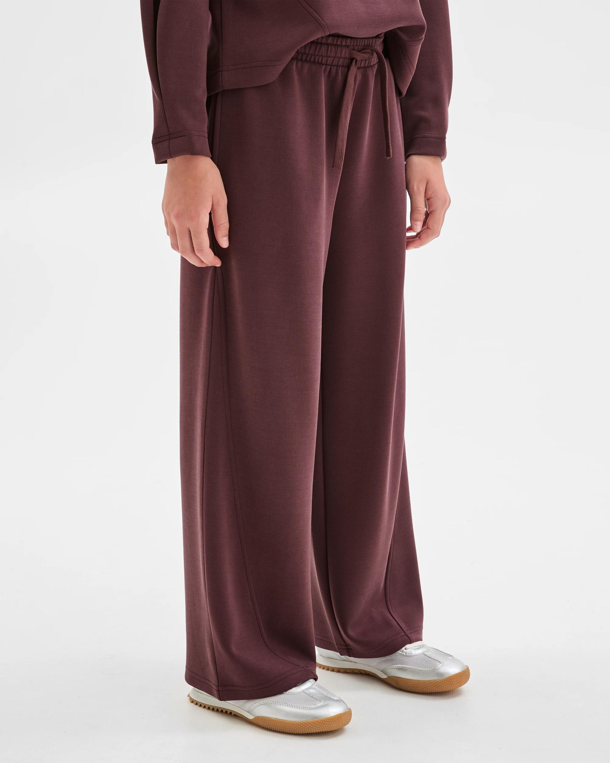 2 Target Kids Sandwash Scuba Wide Leg Trackpants BURGUNDY, 2 of 5