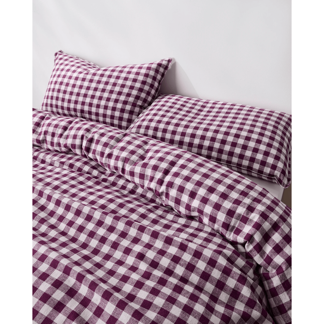 2 Target Darby Gingham Linen/cotton Quilt Cover Set
 - Queen Bed
 - Purple, 2 of 3