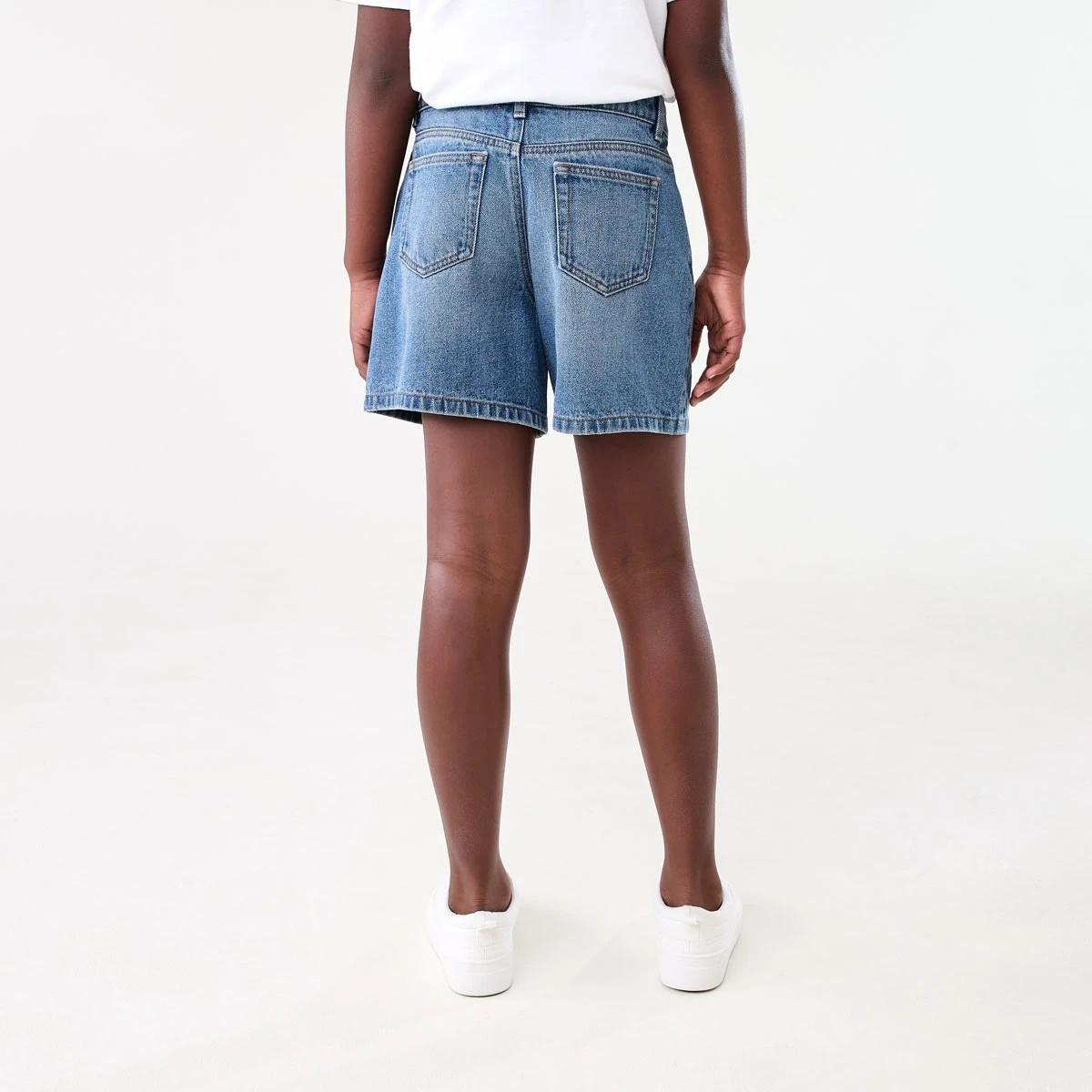 2 Relaxed Denim Shorts with Embellishment TABLE MID WASH, 2 of 6