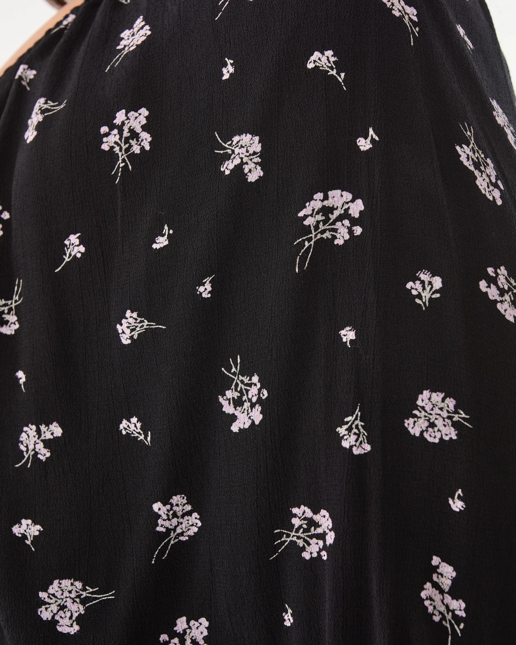 8 Curve Short Sleeve Square Neck Tea Midi Dress Ditsy Blk, 8 of 9