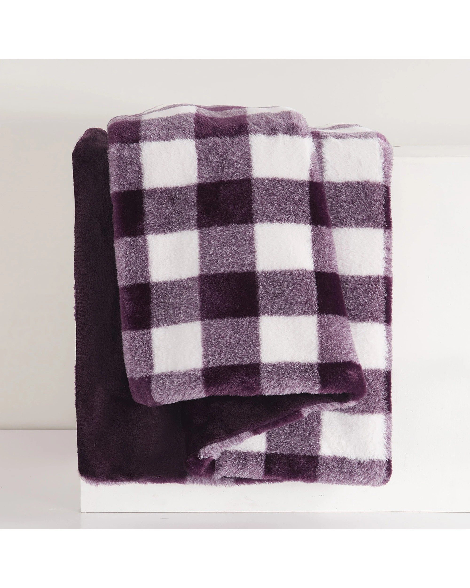 2 Dreamaker Gingham Plush Throw Blanket 130x170cm - Cherry, 2 of 6