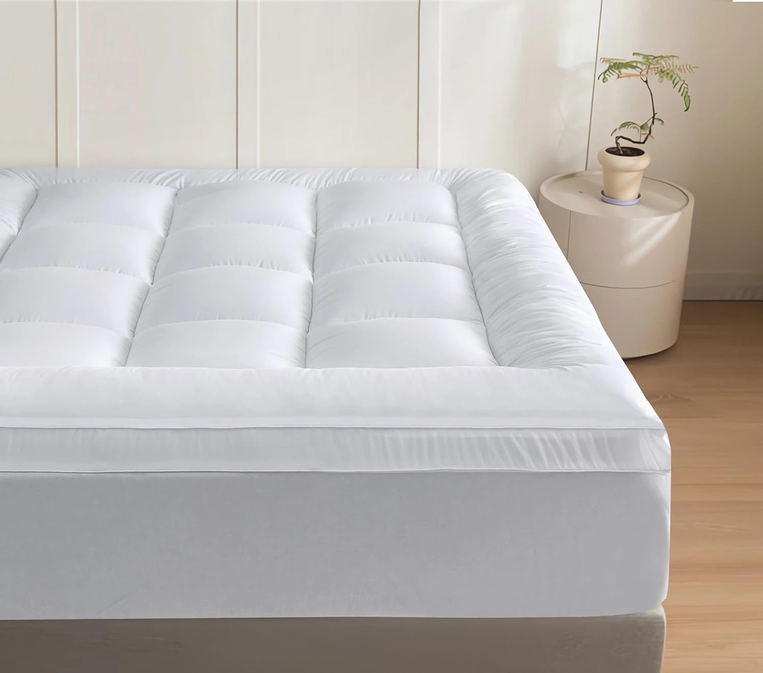 1 Gioia Casa 1000GSM Mattress Topper Extra Thick Plush Breathable - King Bed, 1 of 4