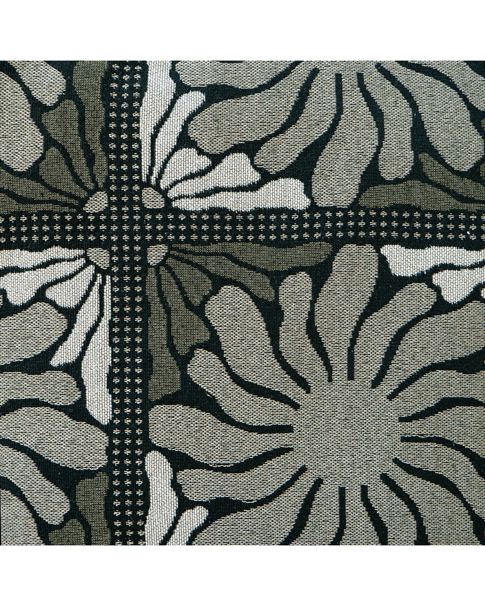 3 Bambury Zinnia Poly/Cotton Throw Blanket Moss 130x180cm - Green, 3 of 5