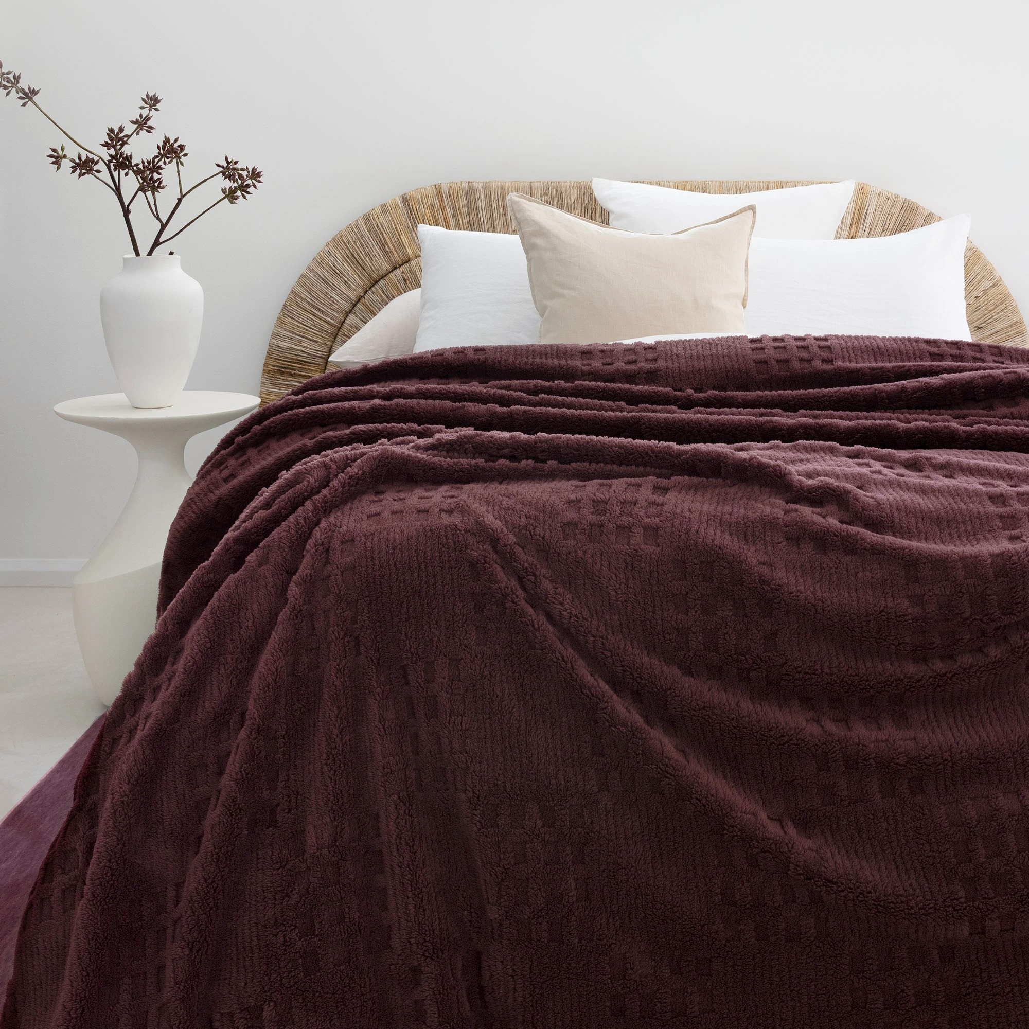 1 Bambury Lattice Sherpa Plush Fleece Soft Check Pattern Blanket 300gsm Raisin - Super King Bed - Brown, 1 of 2