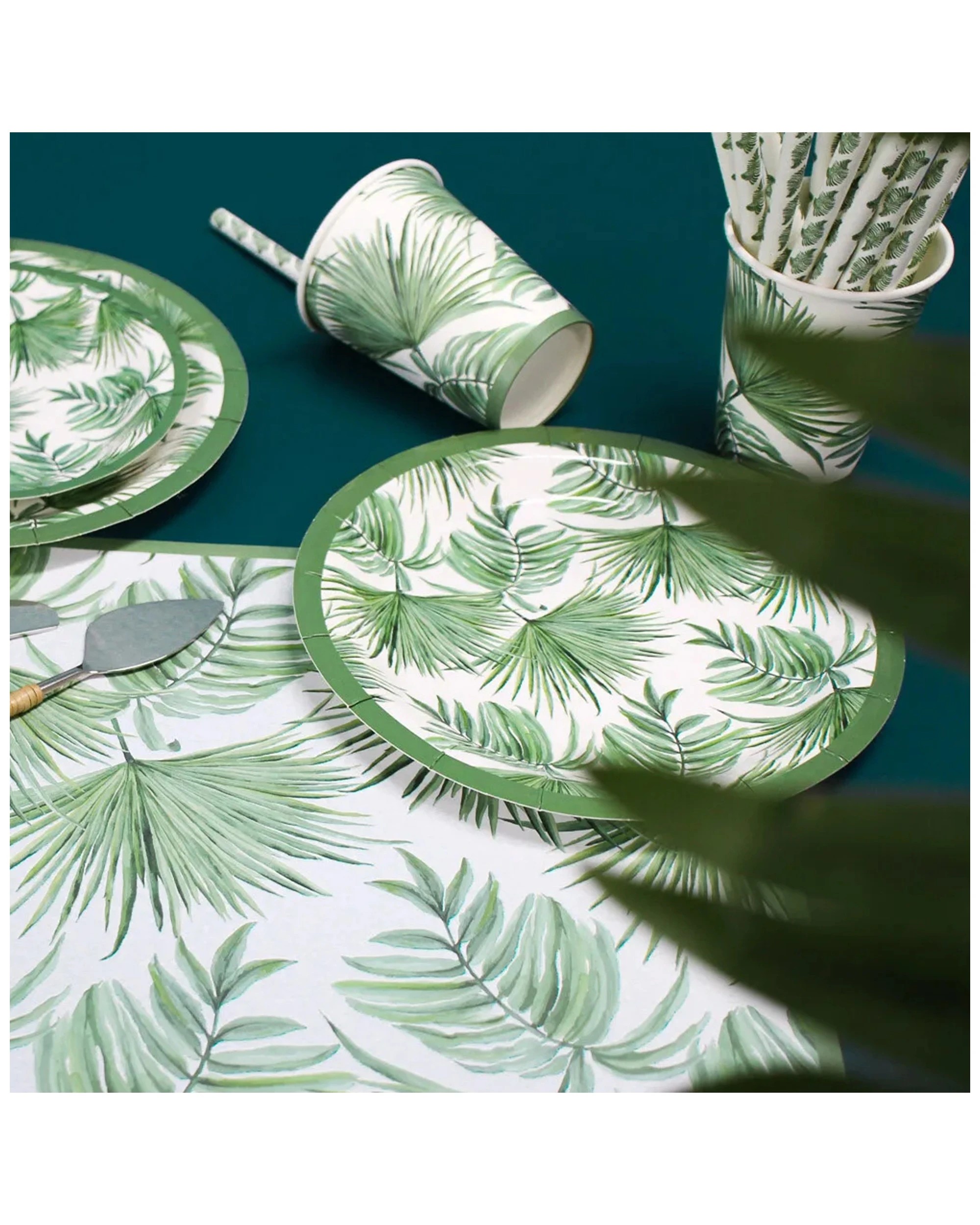 2 20pc Round 11cm Disposable Paper Cup Dinner Party Drinkware Tropics Trees Green
 - Green, 2 of 3