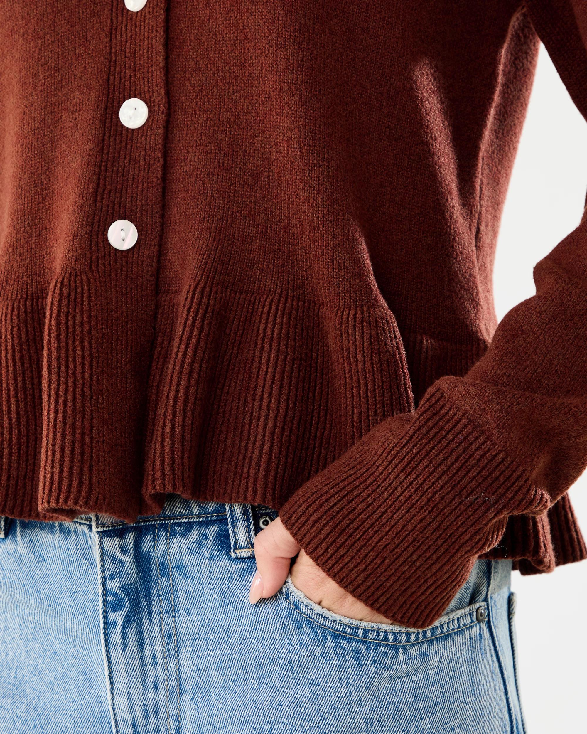 6 Peplum Cardigan Burnt Rust, 6 of 6