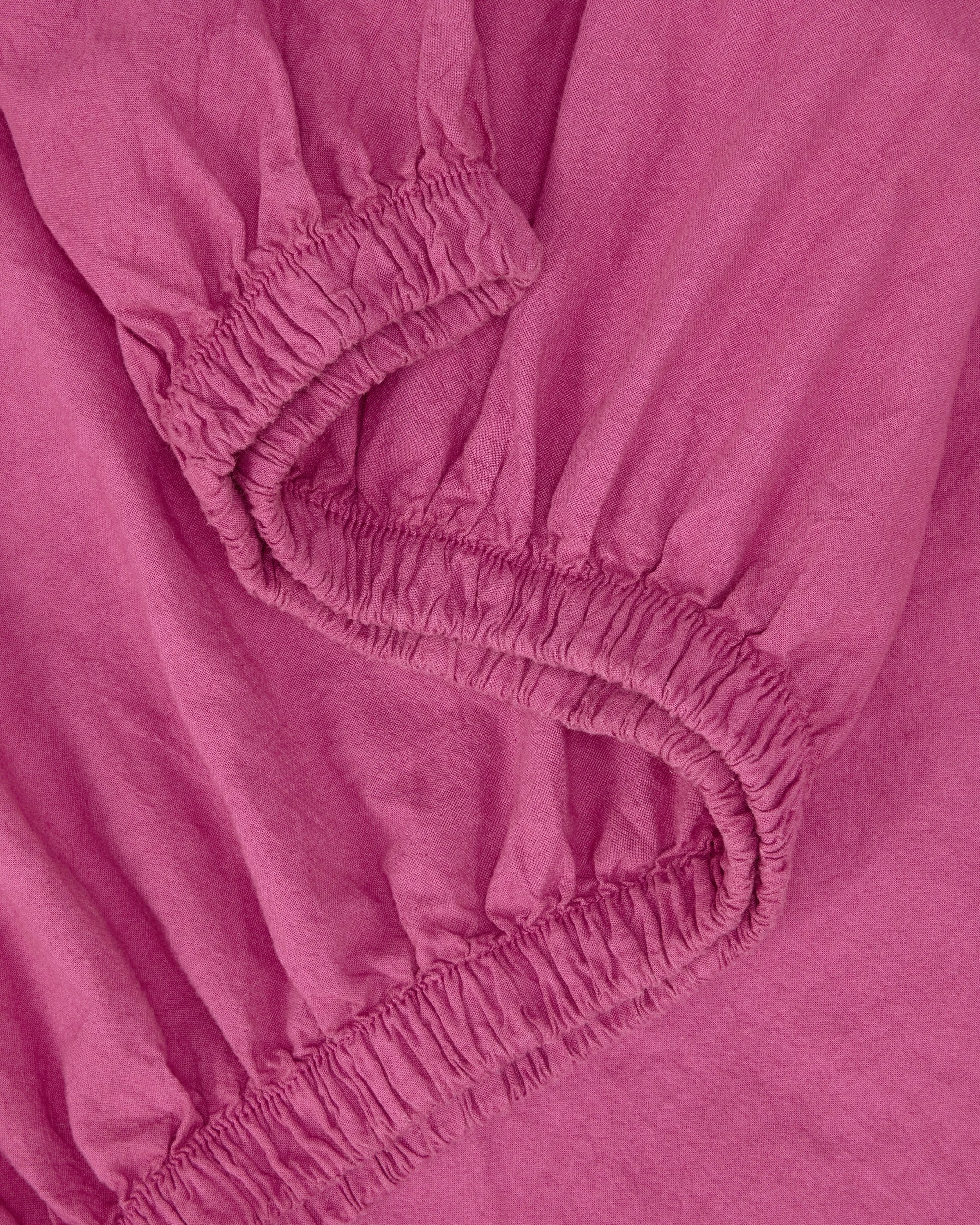 3 Stonewashed Cotton Sheet Set - Queen Bed, Berry, 3 of 5