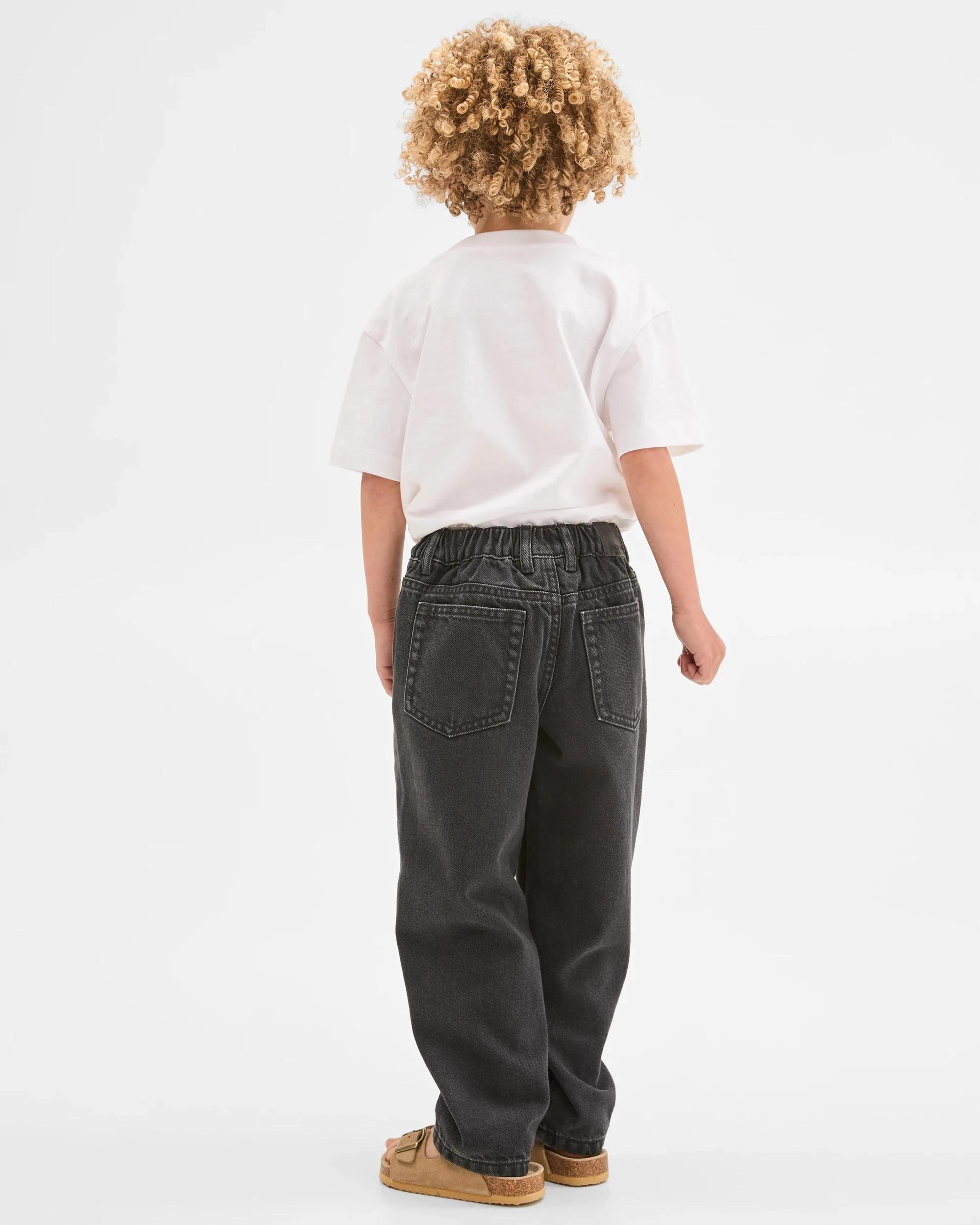 3 Target Denim Straight Leg Denim Jeans BLACKWASH, 3 of 5