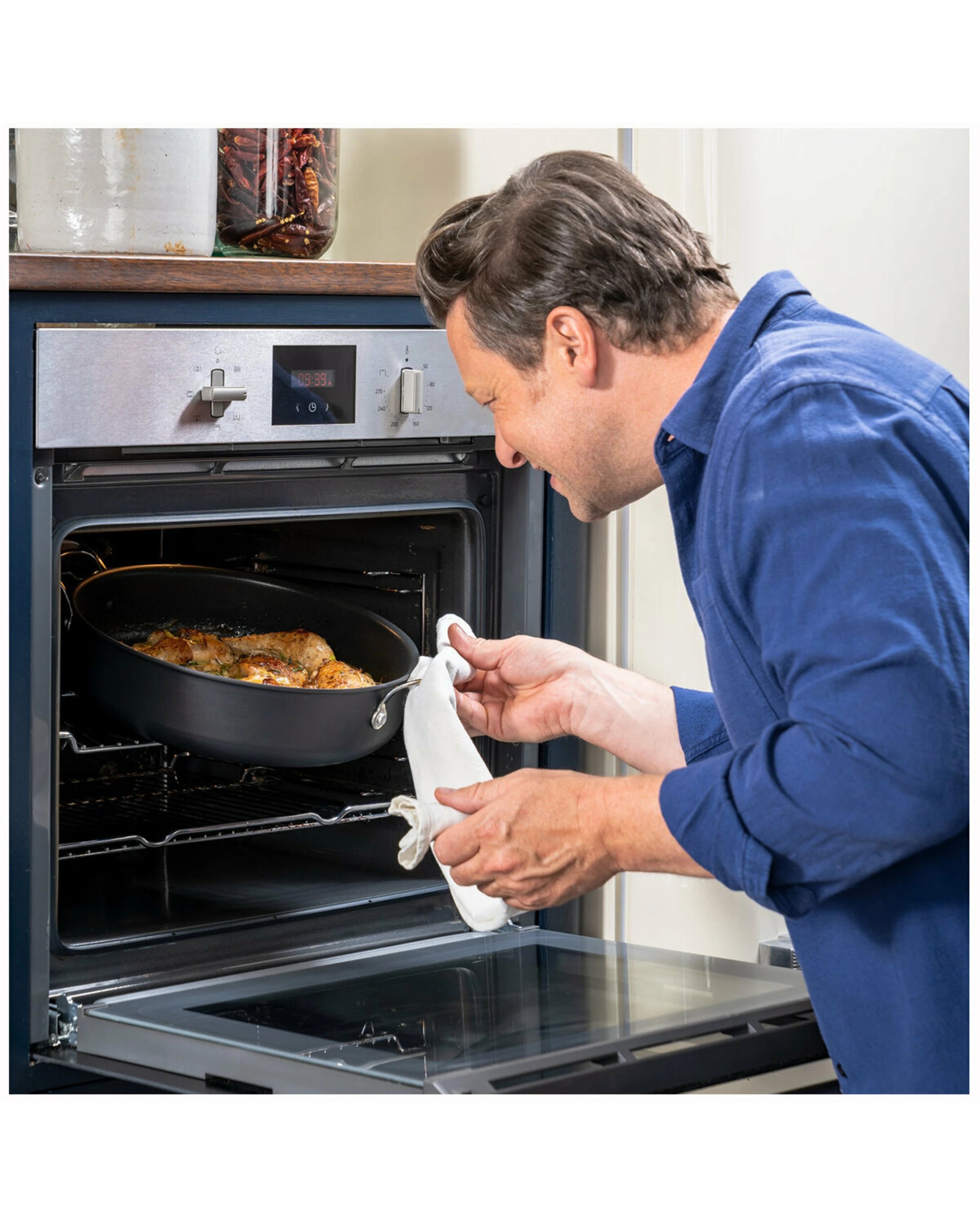 5 Tefal Jamie Oliver by Cook's Classic Induction All-In-One Pan 30cm with Lid, 5 of 5