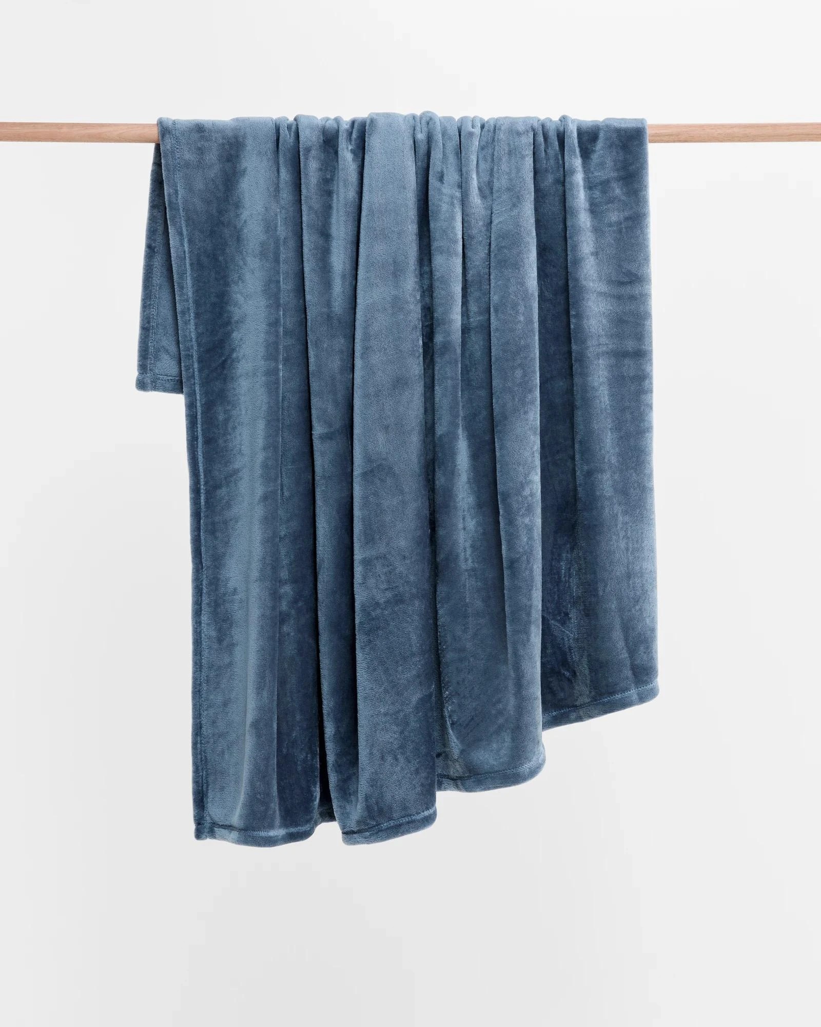 3 Target Ivy Super Soft Throw - Queen Bed - Blue, 3 of 3