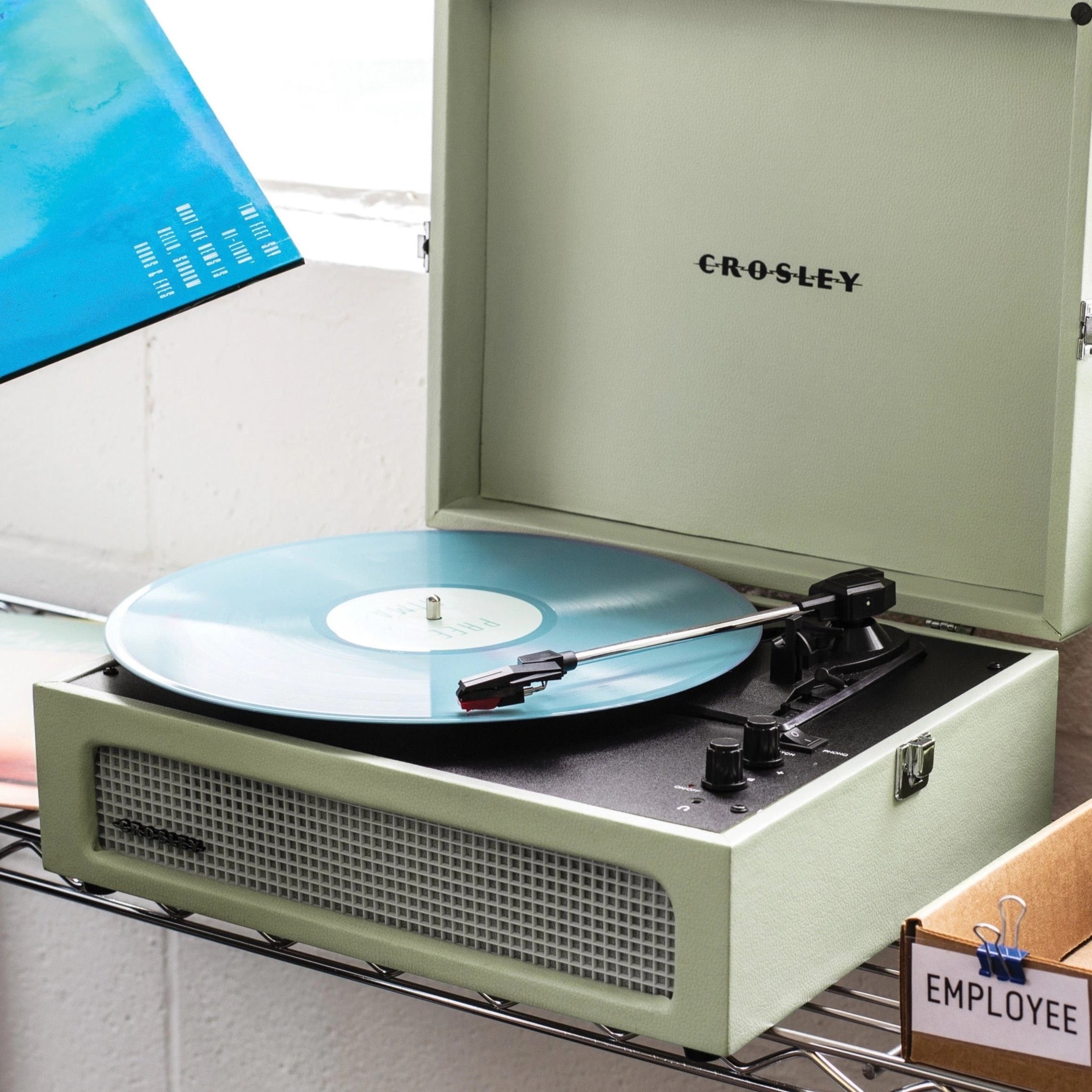 3 Crosley Voyager Sage - Bluetooth Portable Turntable - Green, 3 of 6