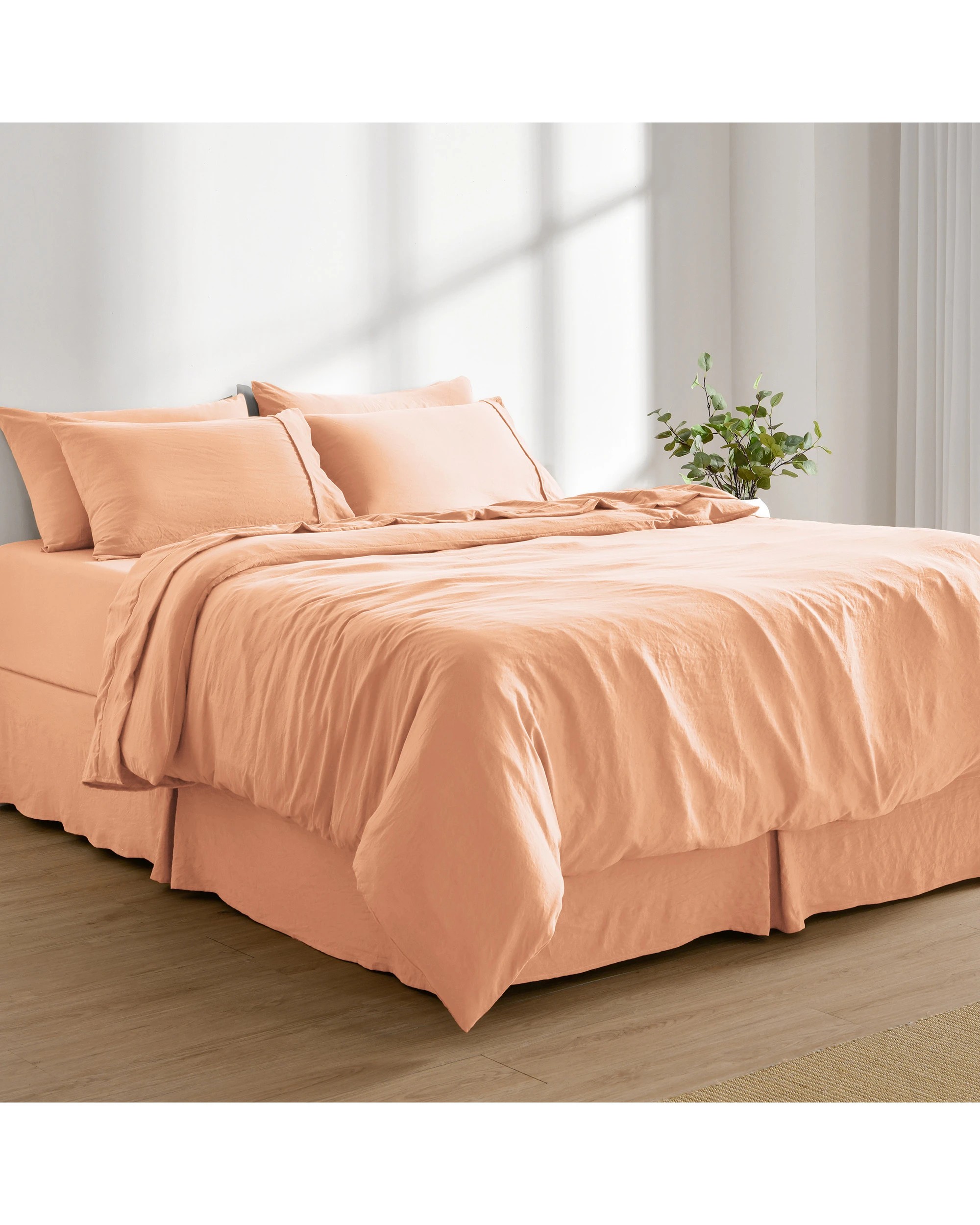 8 Dreamaker Superfine Washed Microfibre Pleated Valance - Super King Bed - Peach, 8 of 9