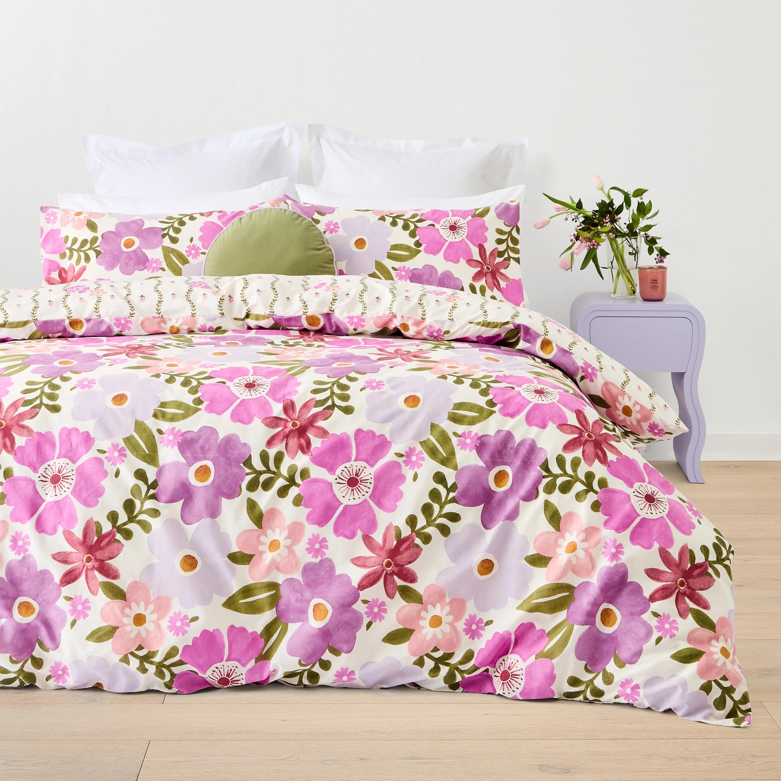 1 Winnie Cotton Rich Reversible Quilt Cover Set - Single Bed, 1 of 7