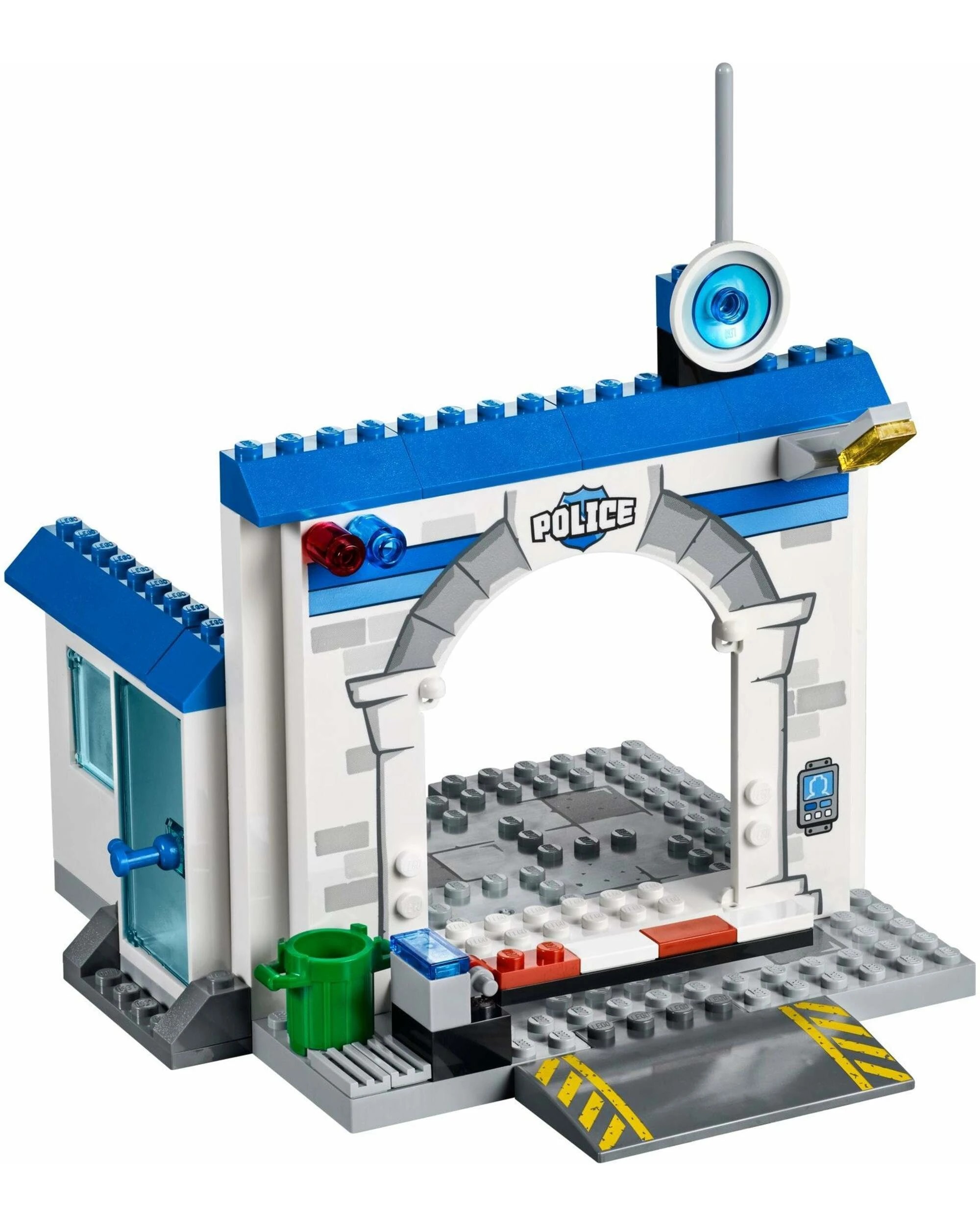 2 LEGO 10675 Police Station Breakout: Crook Chase!, 2 of 5