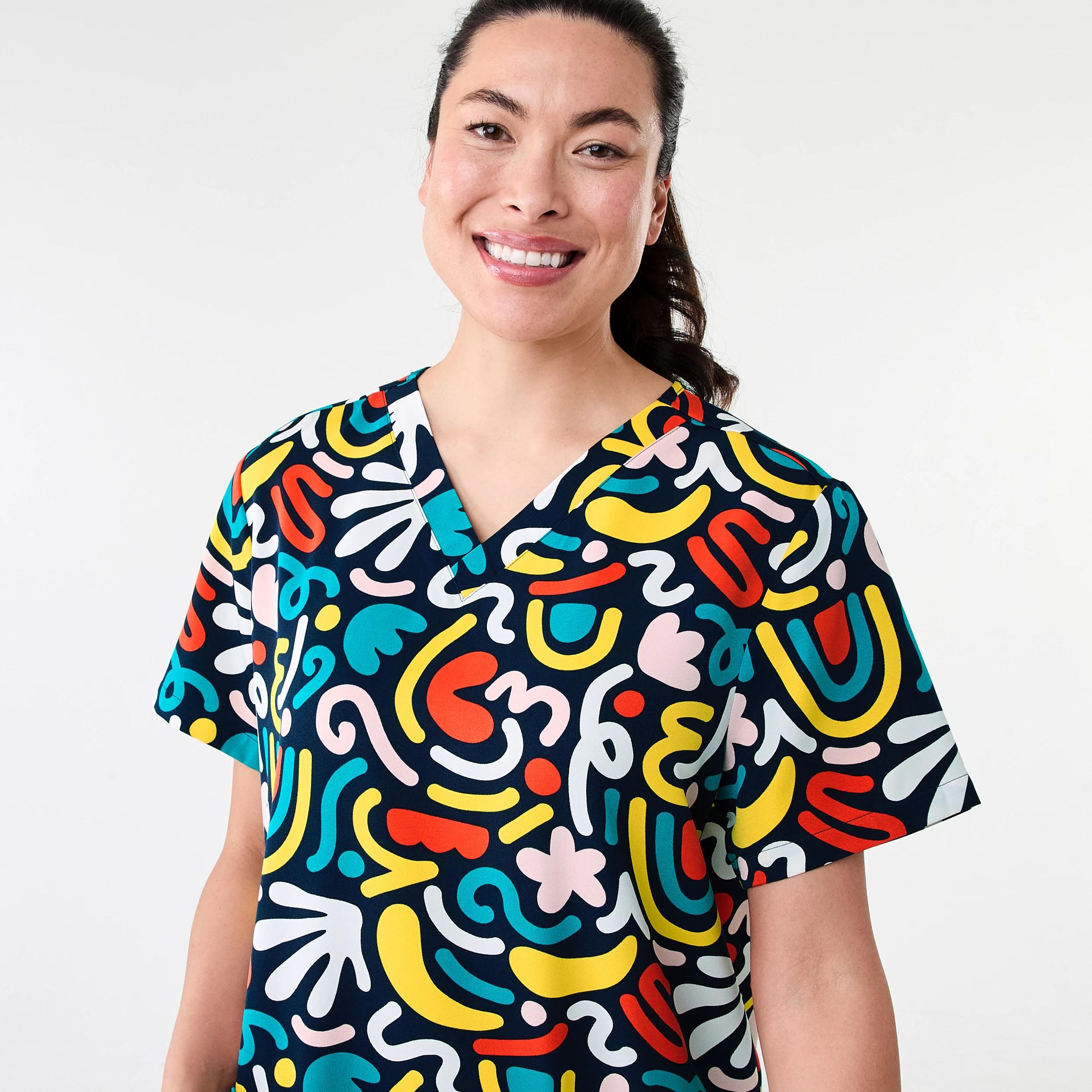 4 Unisex Short Sleeve Print Scrub Top Nvy Abstrc, 4 of 7