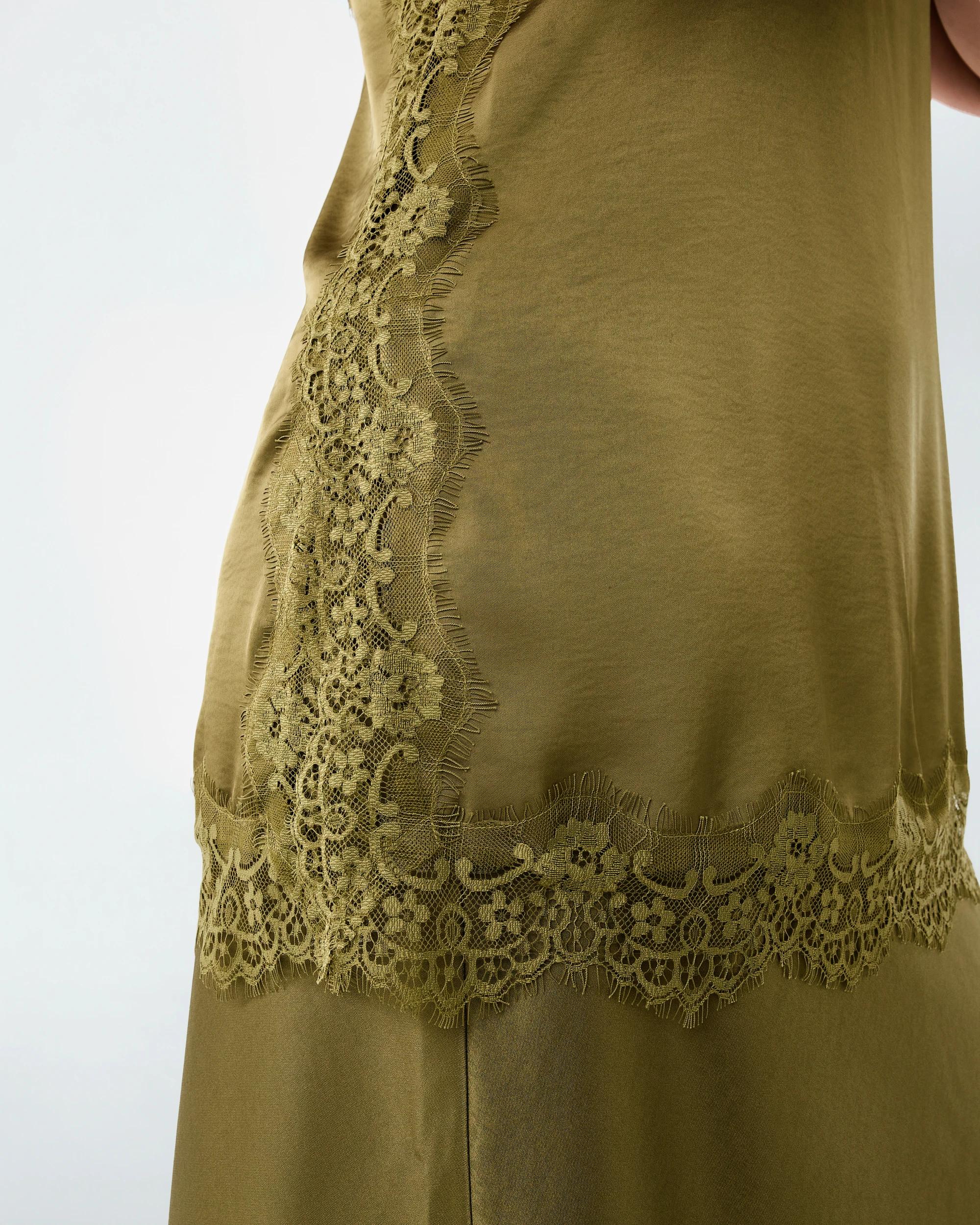 6 Sleeveless Boxy Satin Lace Cami Charte Grn, 6 of 7