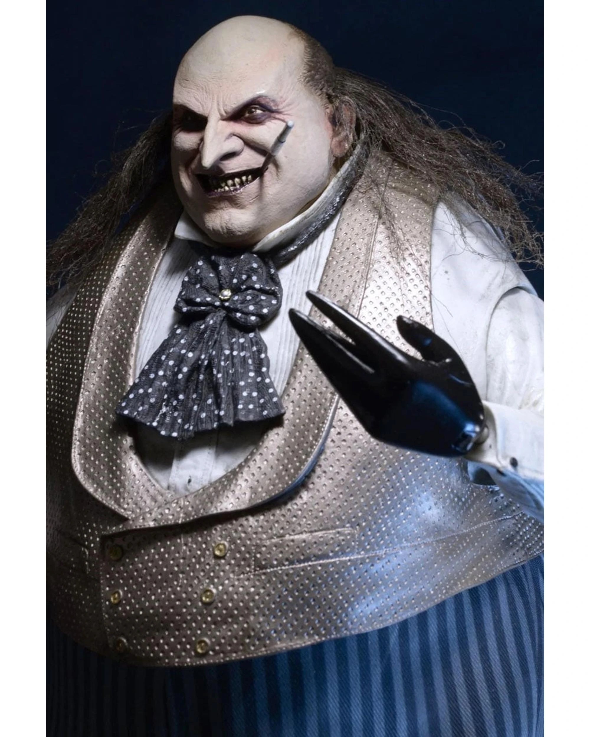5 NECA DC Batman Returns Mayoral Penguin 1/4 Scale Action Figure, 5 of 7